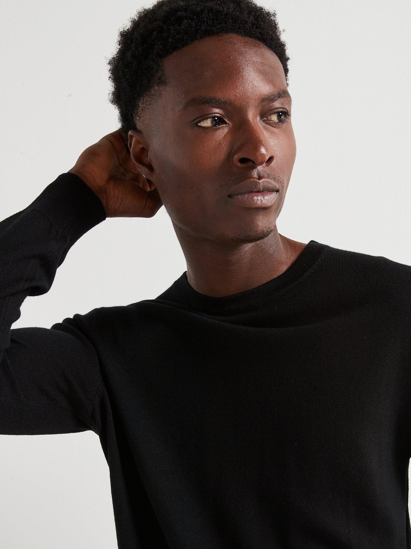 very-man-merino-wool-crew-neck-jumper-blackdetail