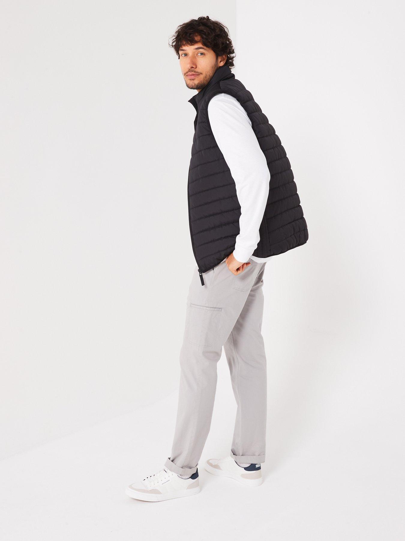 everyday-lightweight-padded-gilet-blackdetail