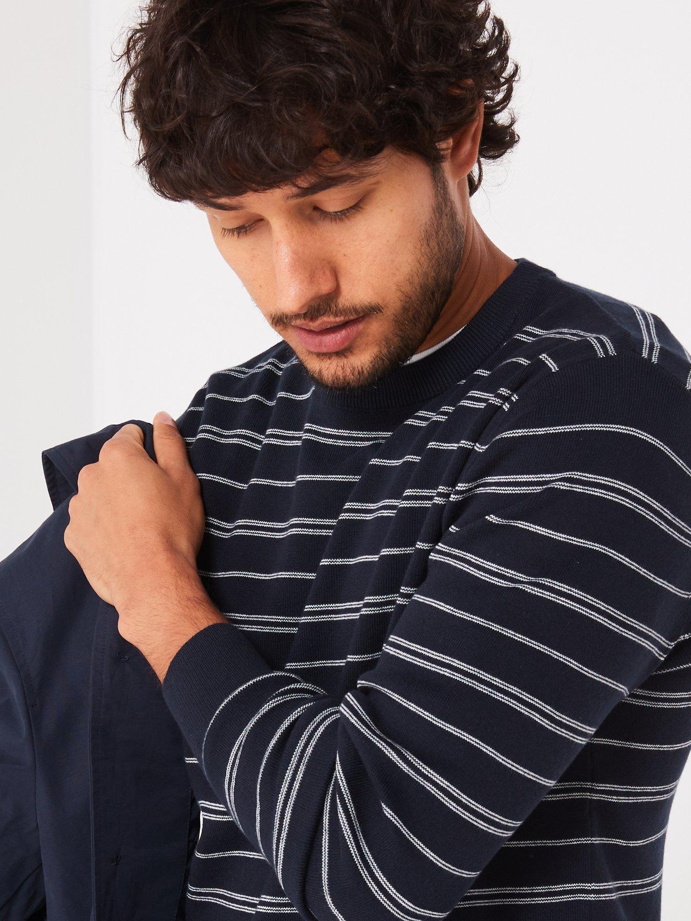 very-man-striped-knitted-crew-neck-jumper-navyoutfit