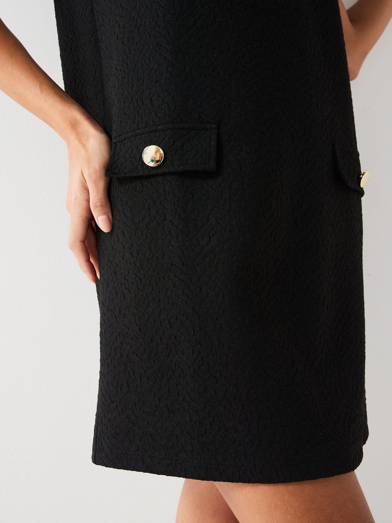 everyday-textured-shift-dress-blackoutfit