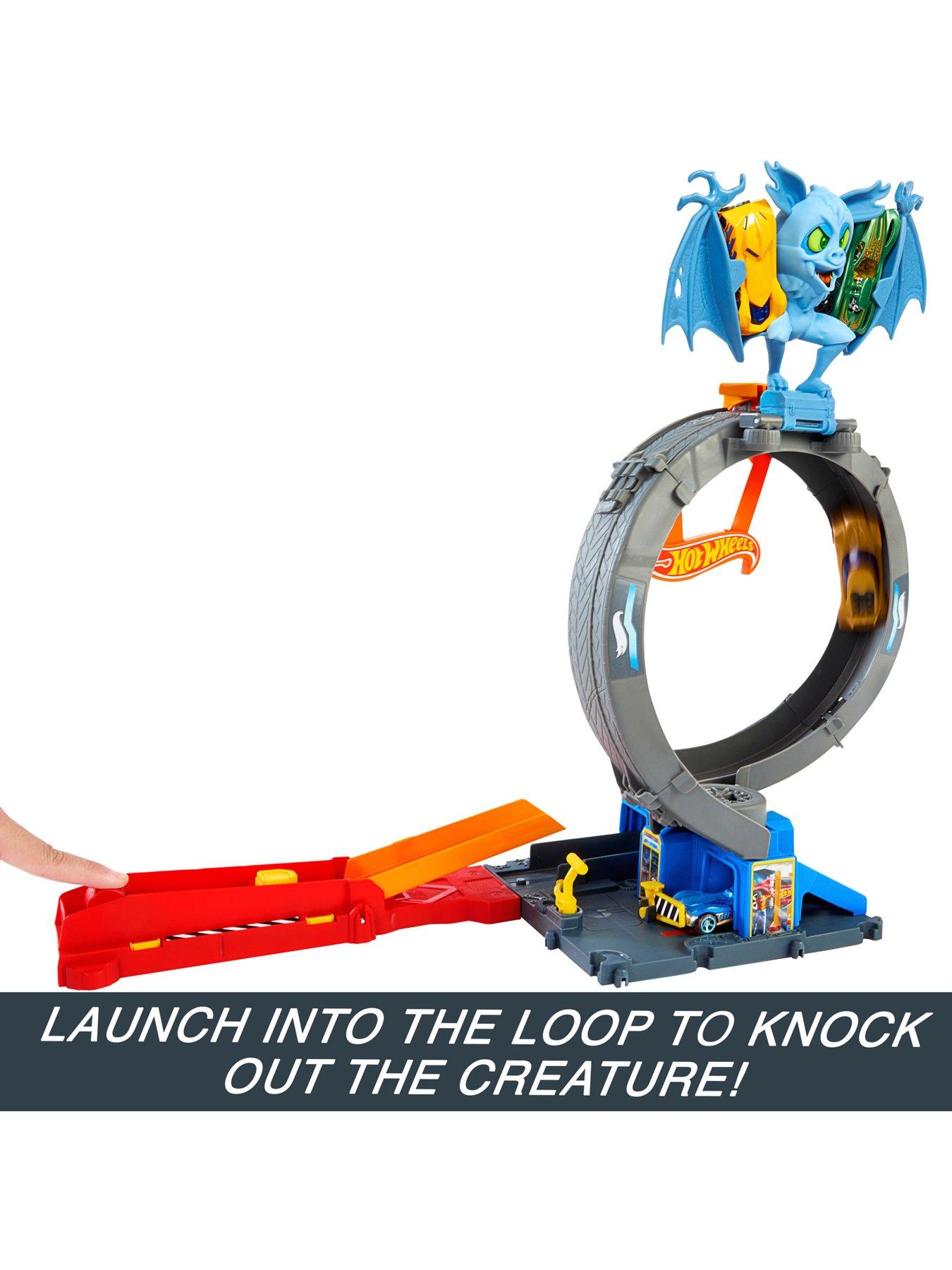Image 3 of 7 of Hot Wheels City Bat Loop Attack Playset with 1:64 Scale Toy Car