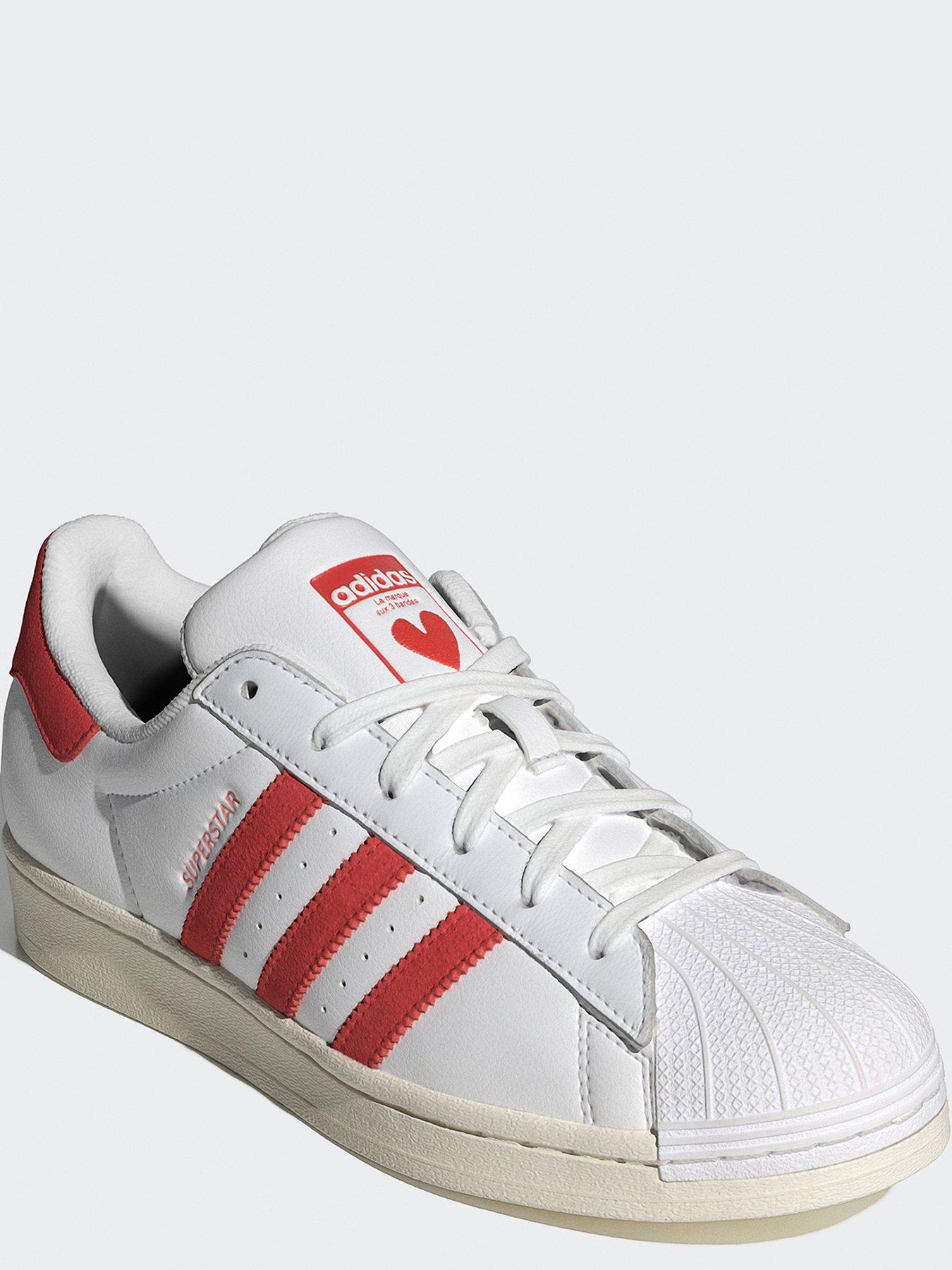 Adidas originals women's superstar hotsell sneaker zoom