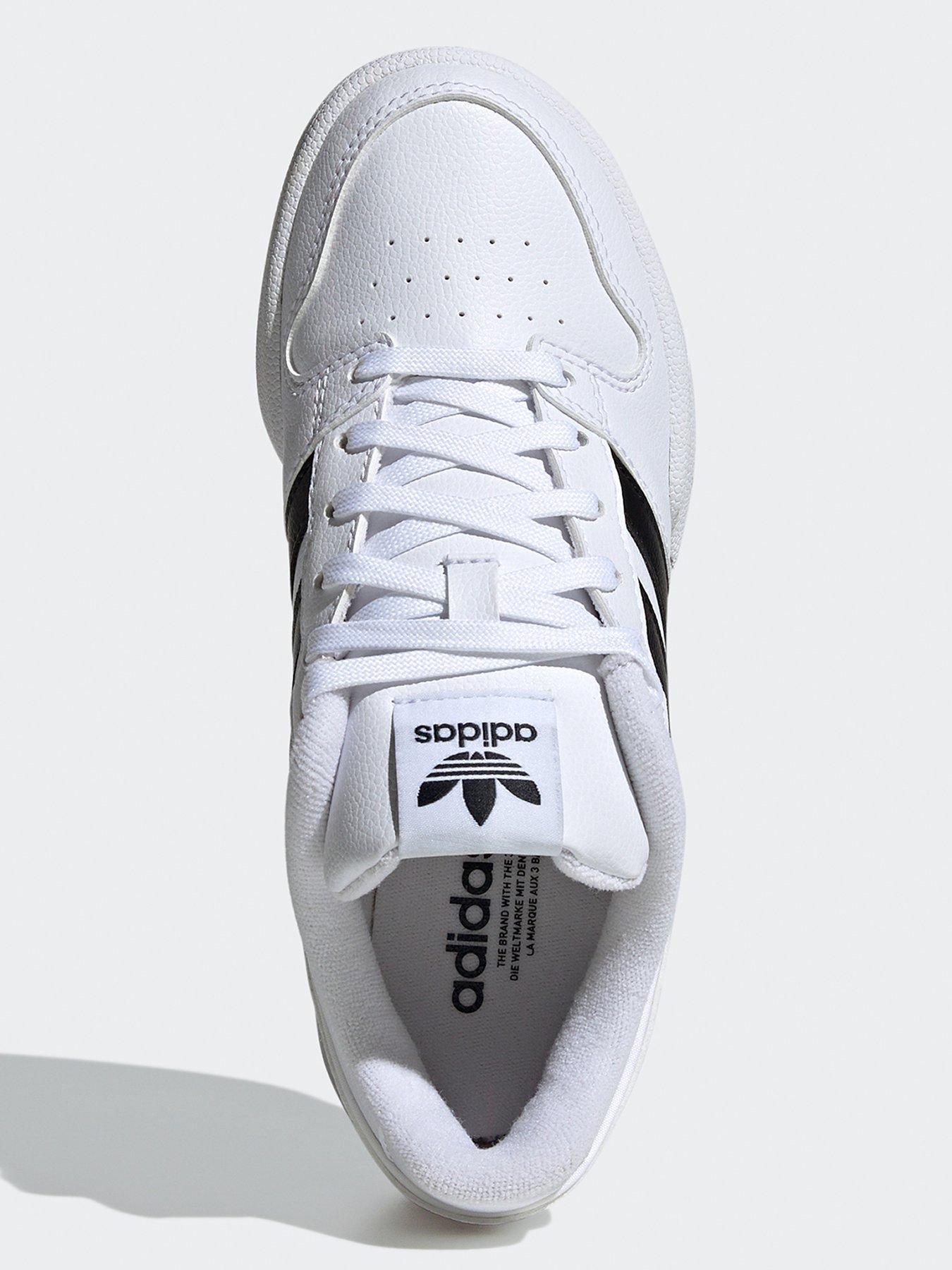 adidas-originals-junior-unisex-team-court-2-trainers-whiteblackoutfit