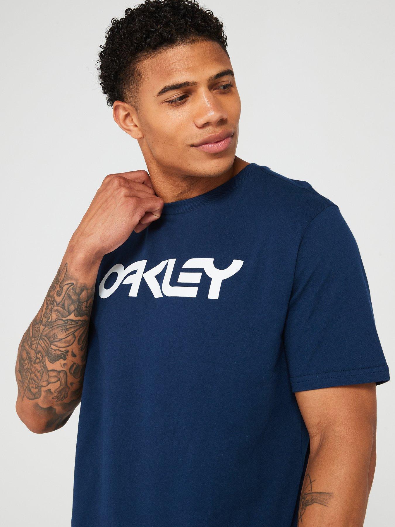 oakley-mens-mark-ii-short-sleeve-tee-20-navyoutfit