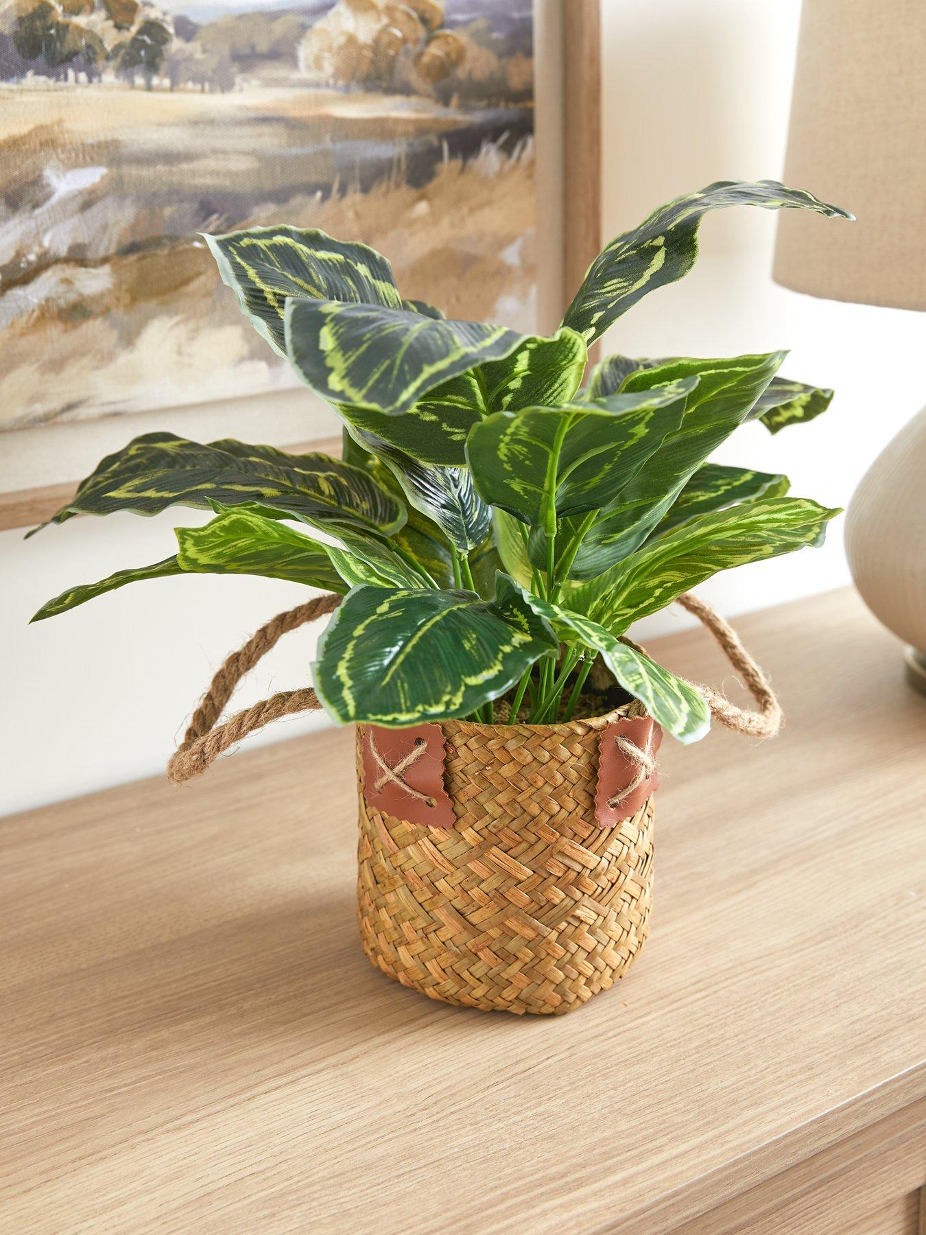 very-home-faux-plant-in-rattan-basket