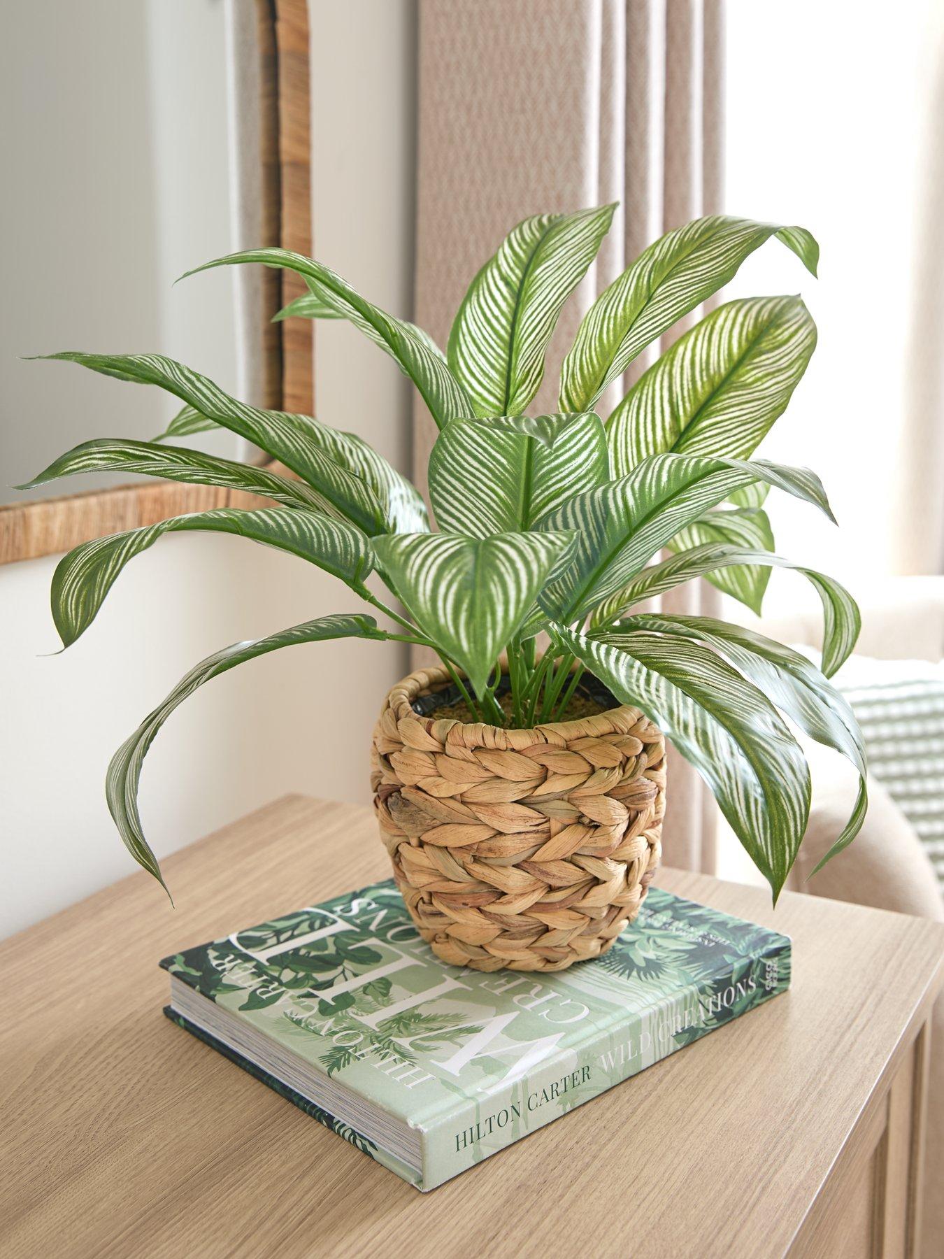 very-home-faux-plant-in-rattan-pot