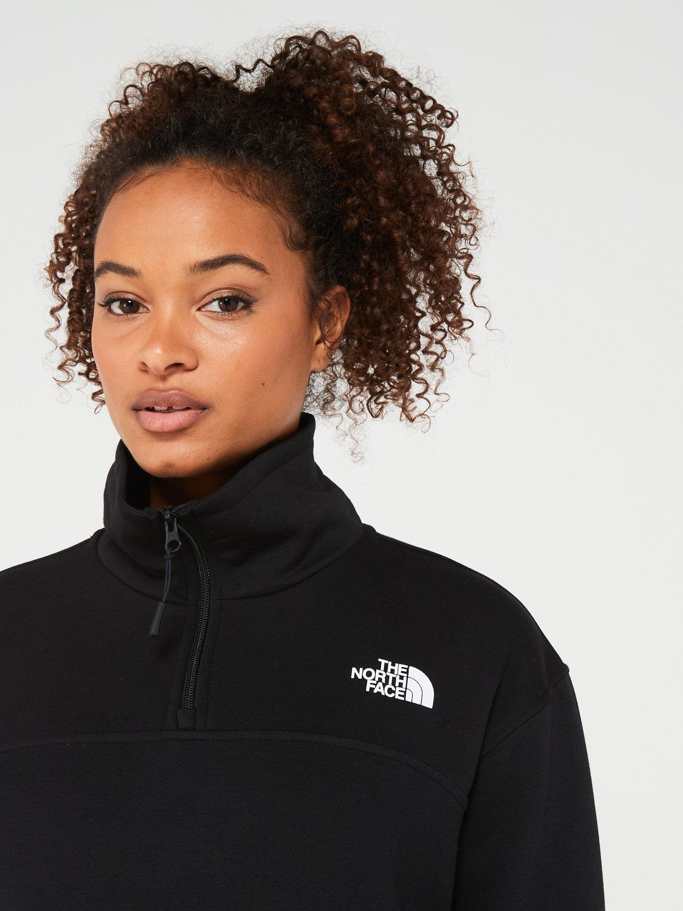 the-north-face-womens-essential-qz-crew-blackoutfit