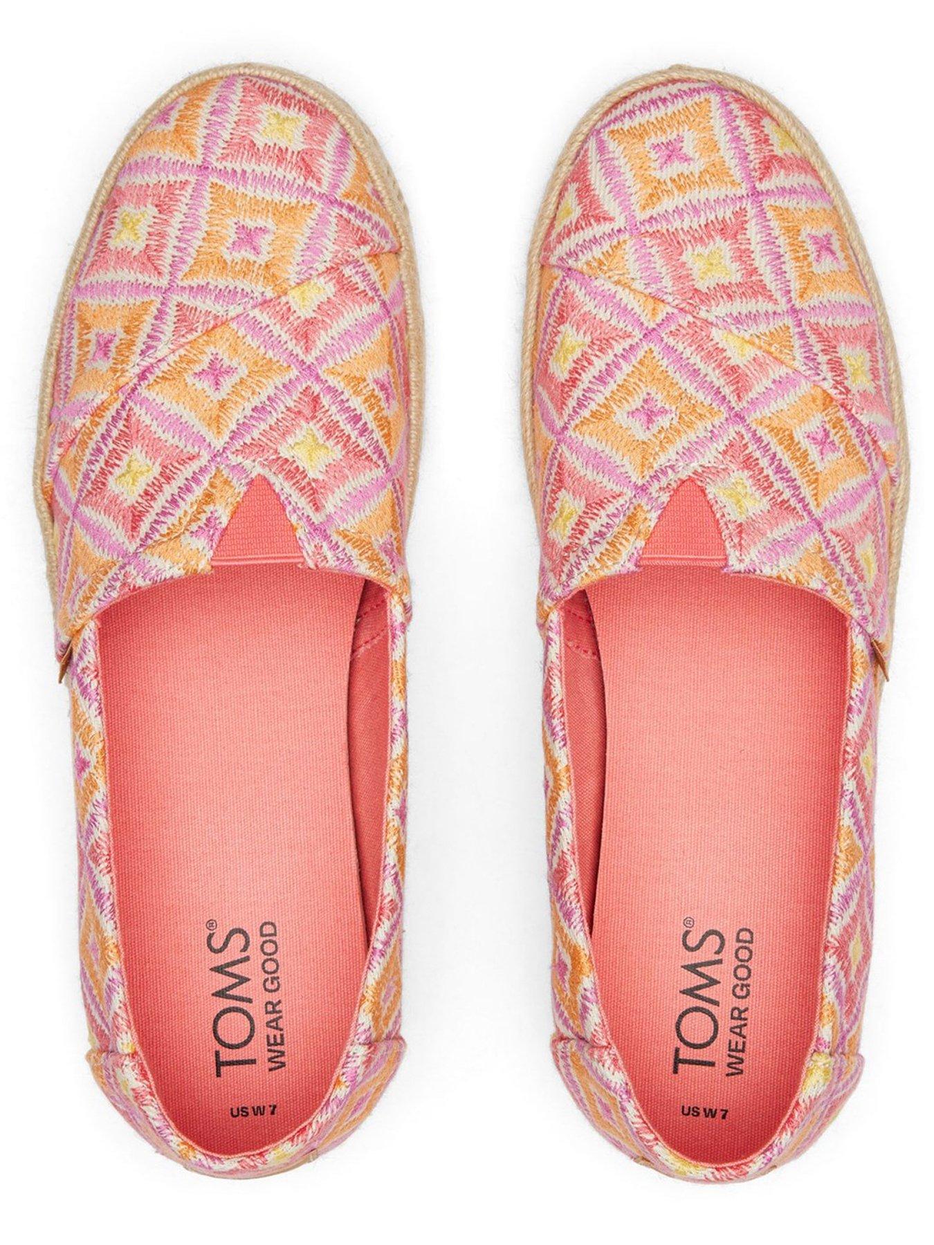 toms-toms-alpargata-rope-20-shell-pink-espadrille-shell-pinkoutfit