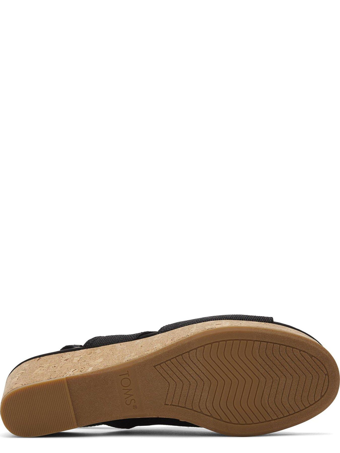 toms-toms-claudine-black-sandal-blackdetail