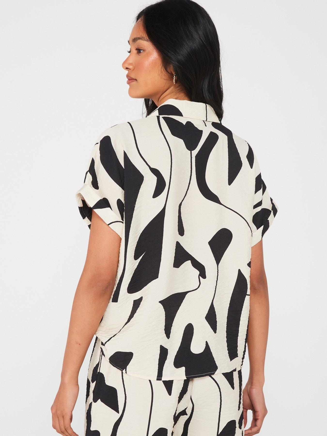 jdy-printed-shirt-blackbeigestillFront