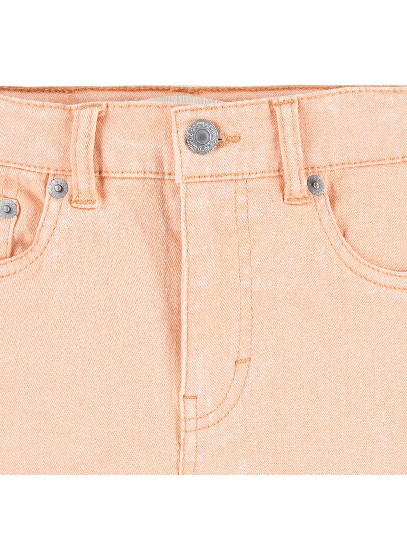 levis-girls-twill-mini-mom-roll-cuff-shorts-coral-sandsoutfit