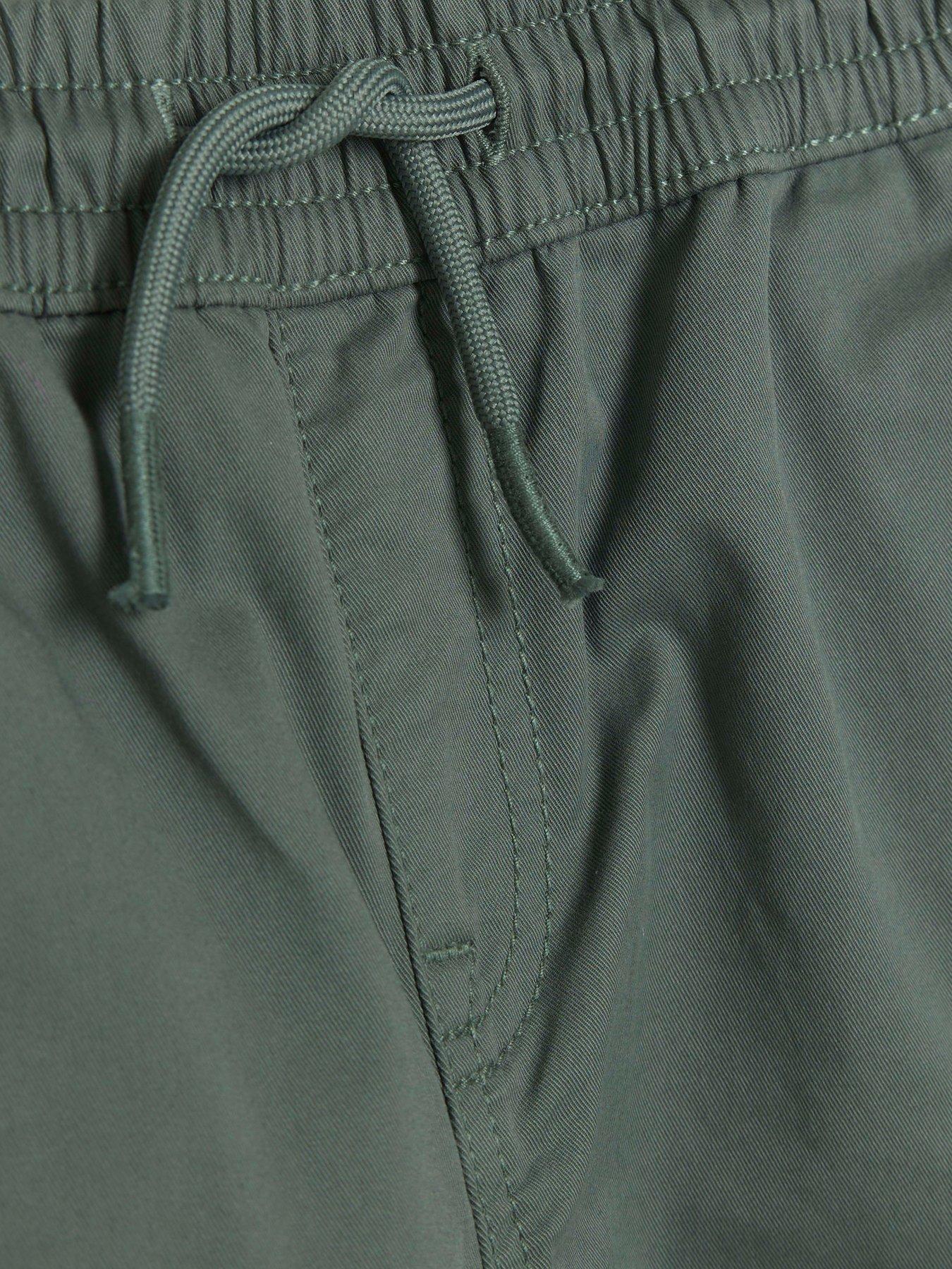 river-island-mini-mini-boys-cargo-trousers-greenoutfit