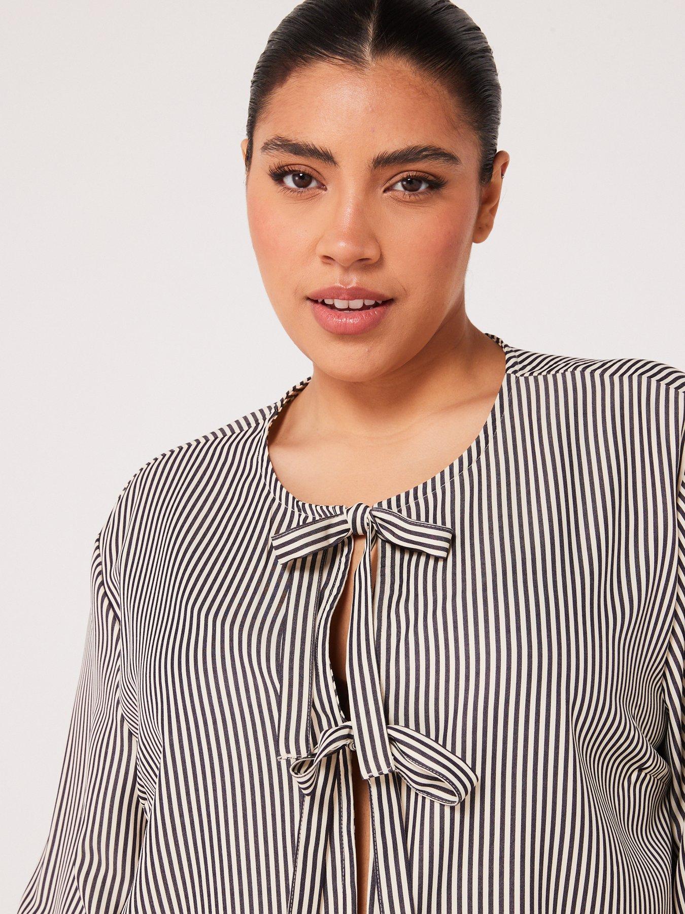 only-curve-stripe-tie-detail-blouse-blackoutfit