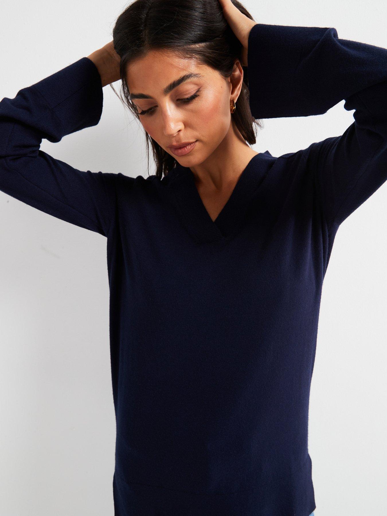 everyday-v-neck-longline-jumper-navyoutfit