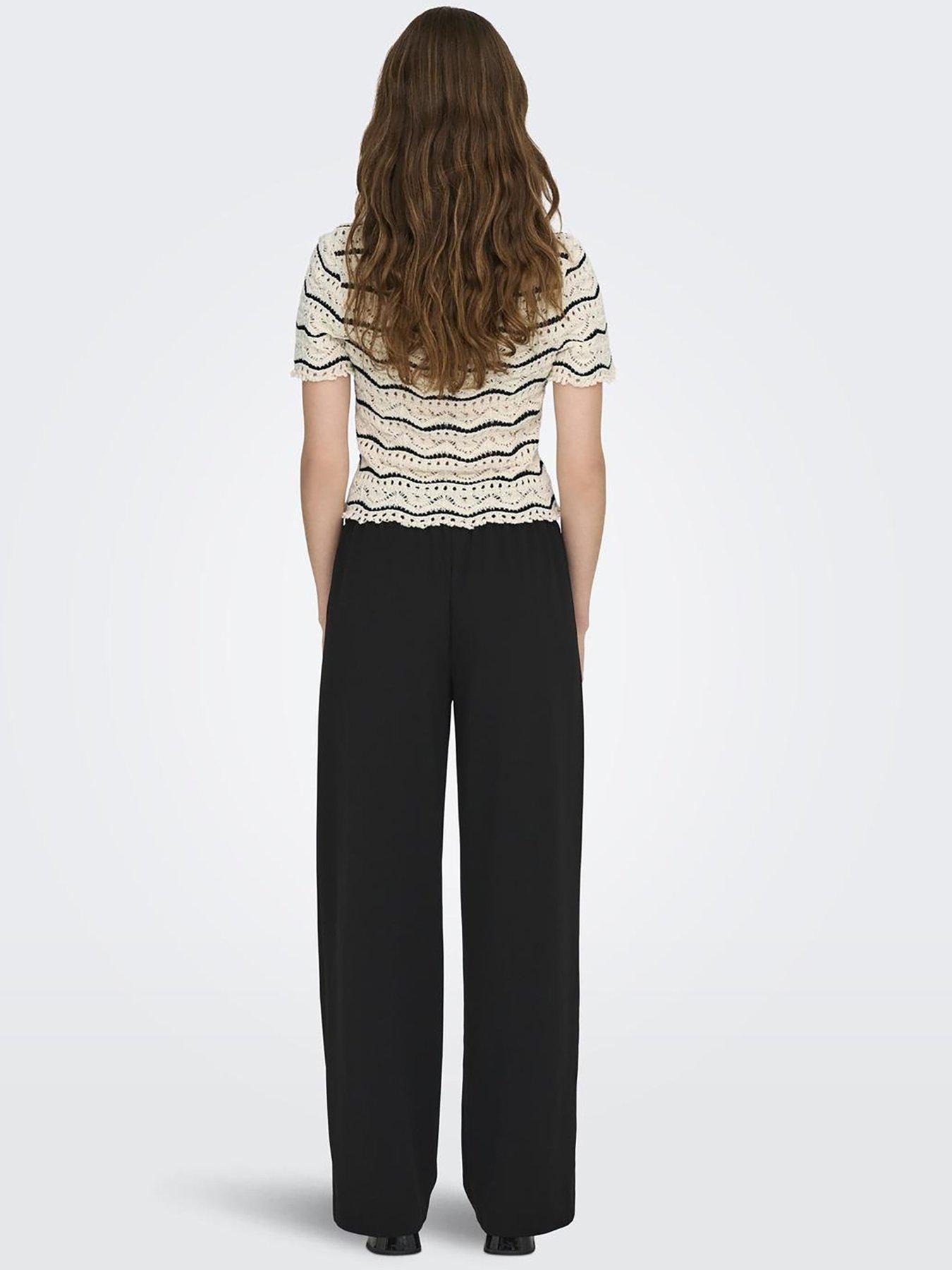 only-knitted-stripe-top-beigestillFront