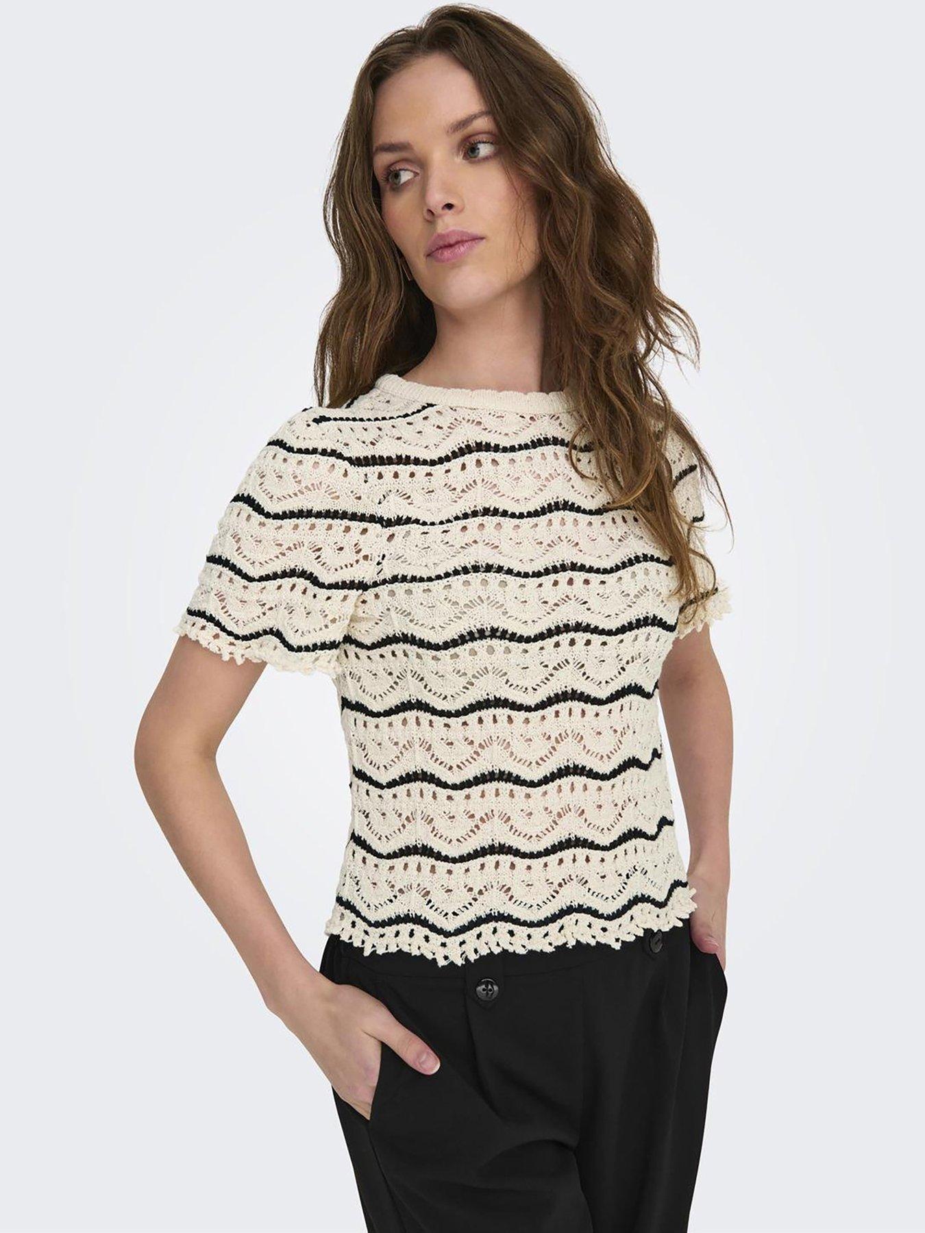 only-knitted-stripe-top-beigedetail