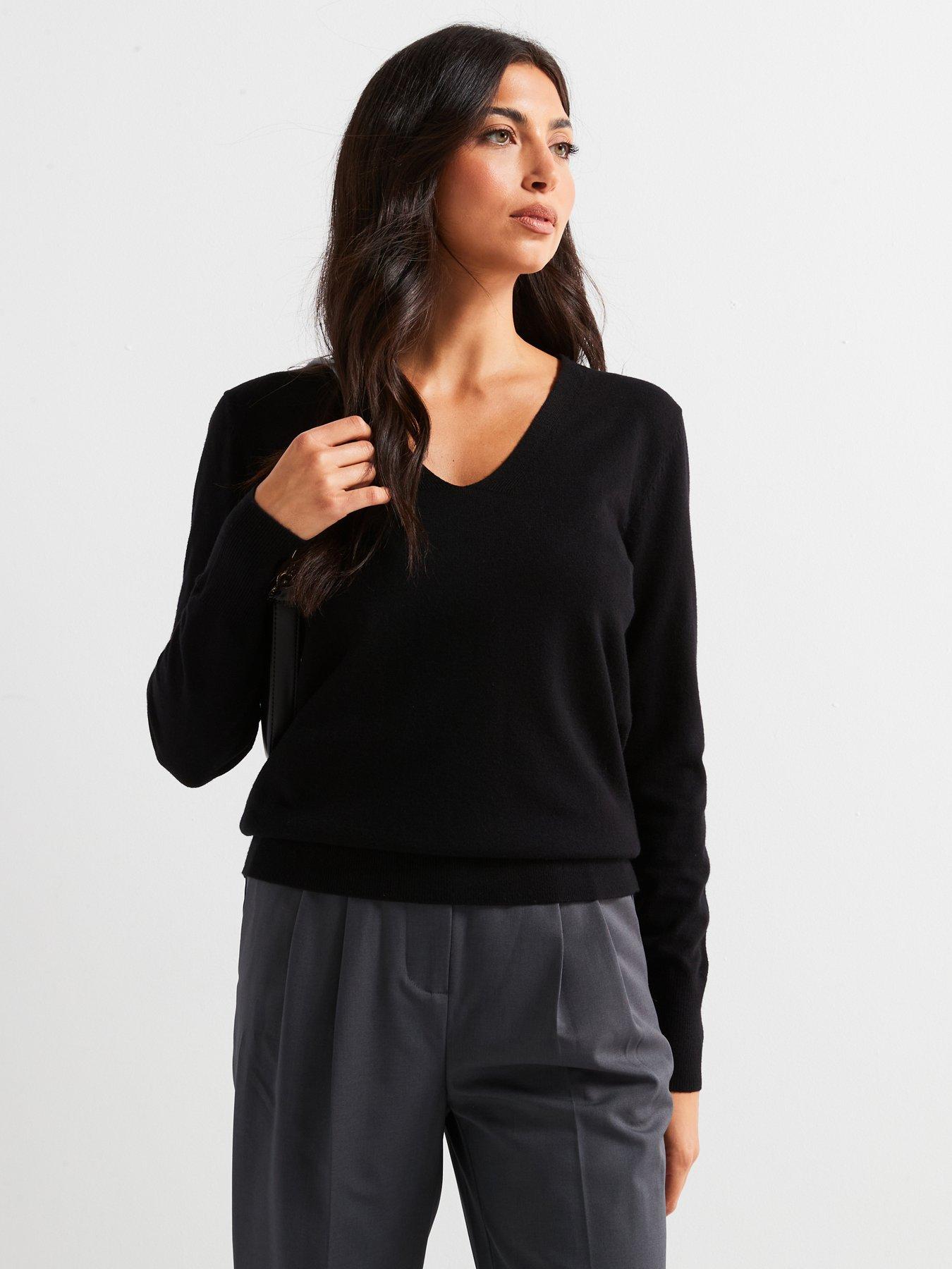 everyday-v-neck-jumper-blackfront