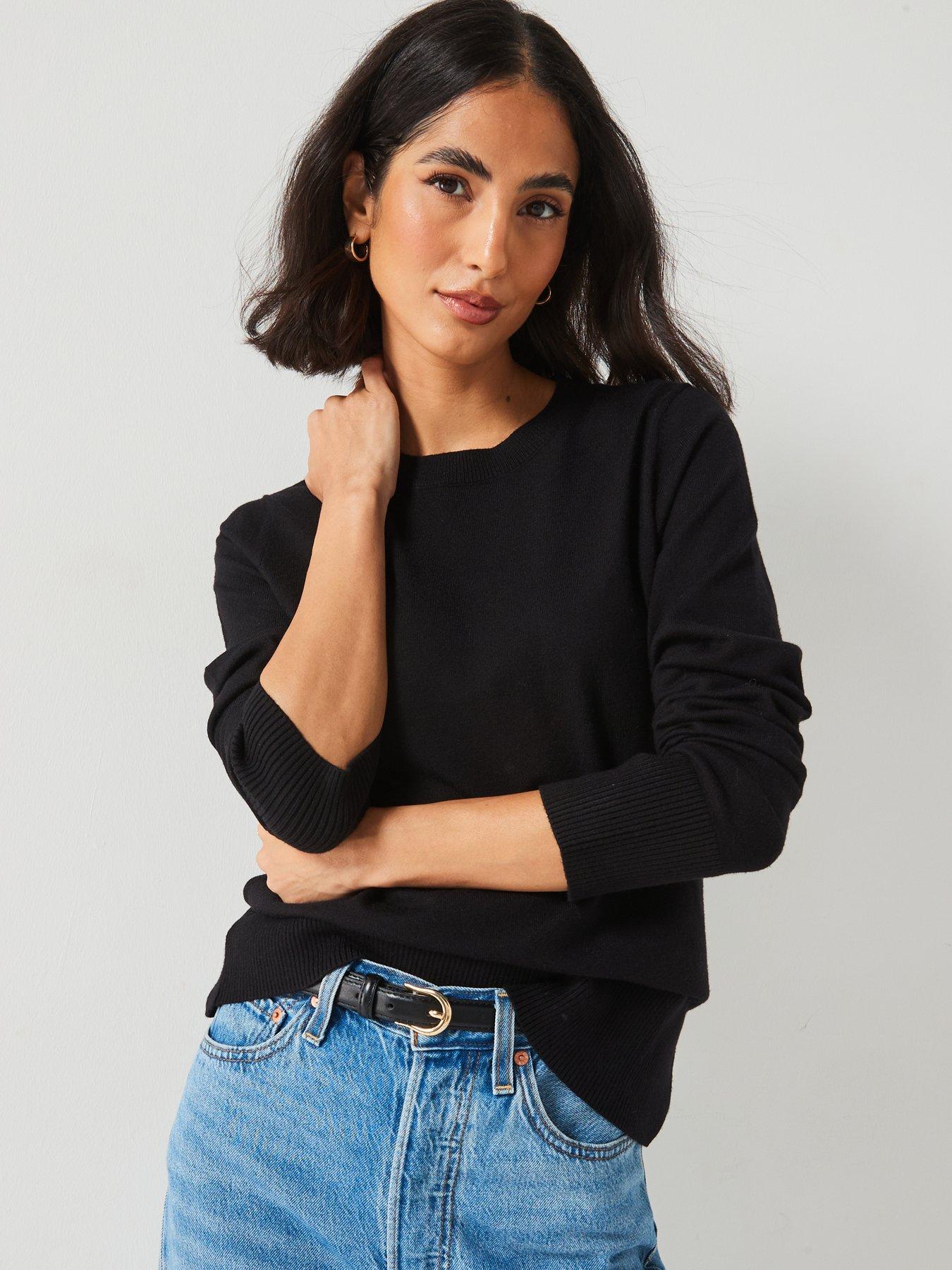 everyday-relaxed-crew-neck-jumper-blackdetail