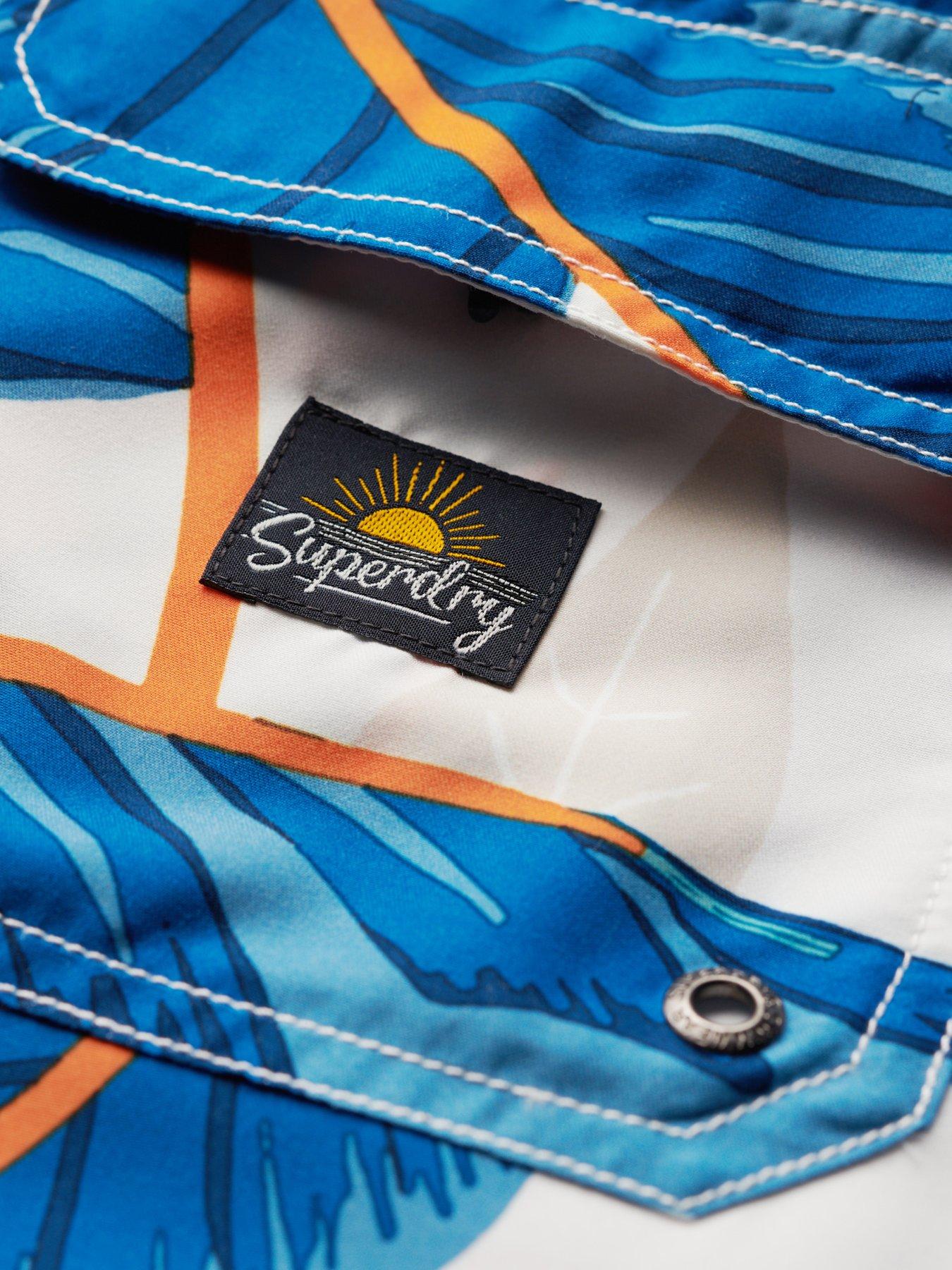 superdry-hawaiian-print-17-swim-shorts-whiteoutfit