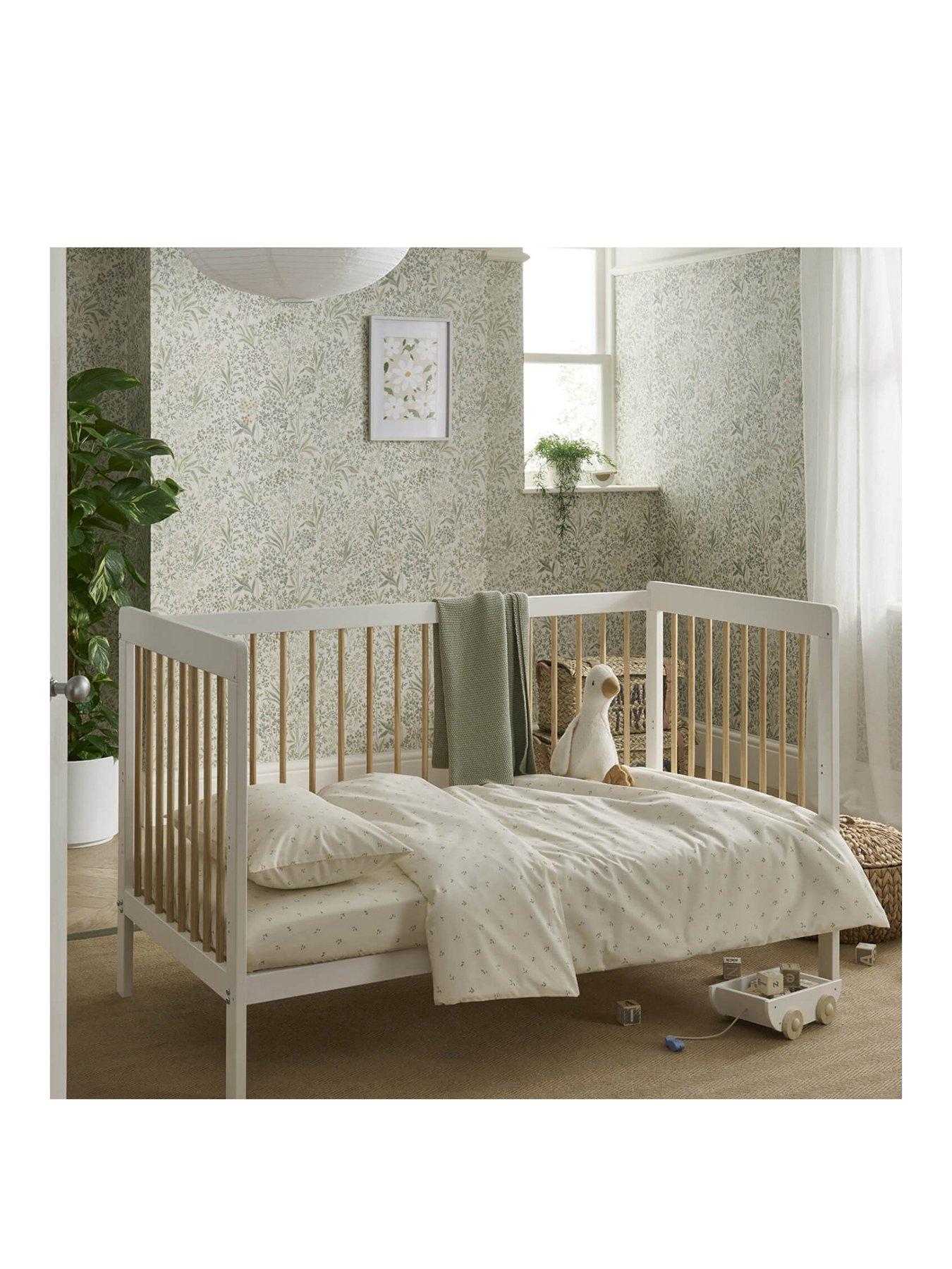 Image 3 of 7 of CuddleCo Nola Cot bed - White/ Natural