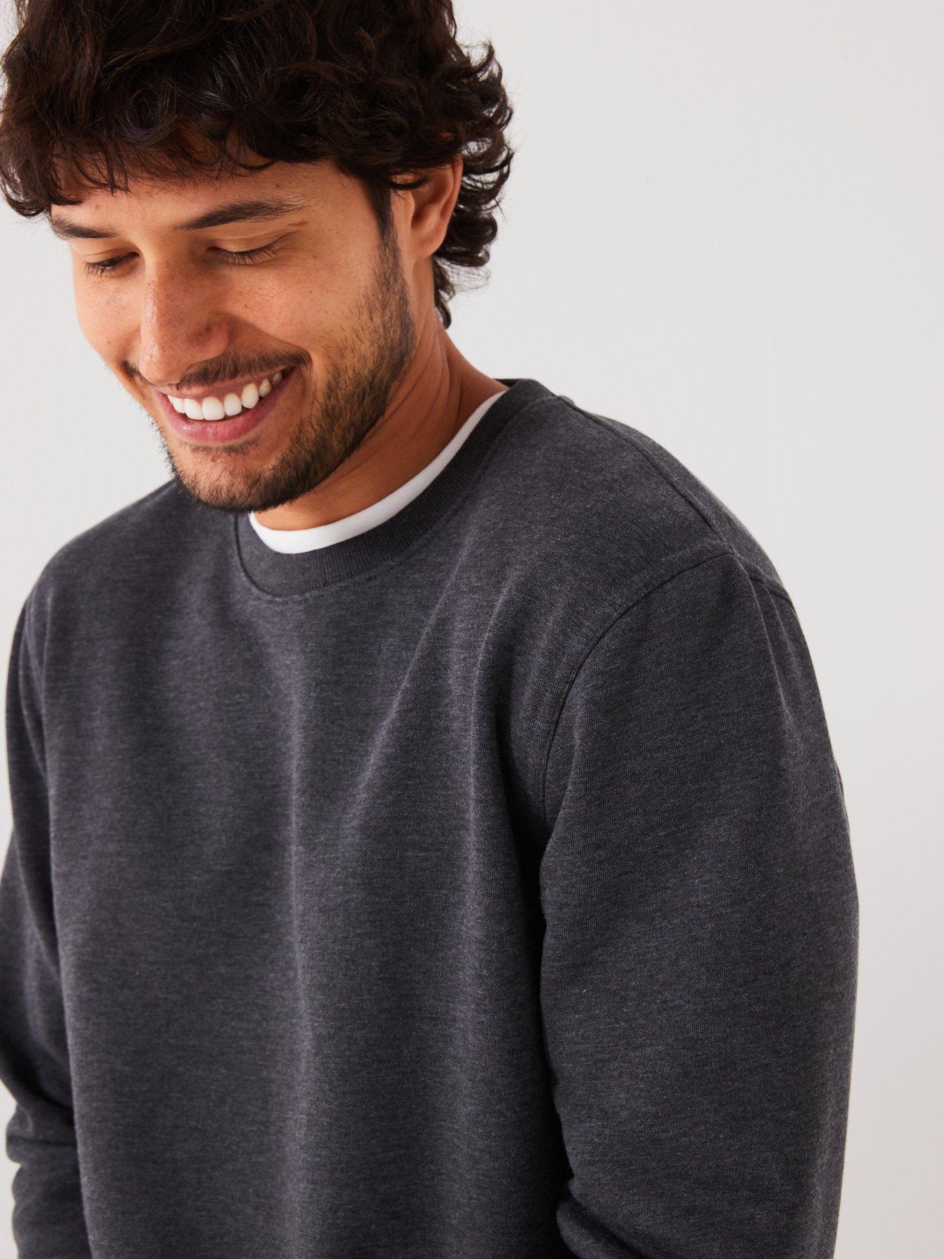 everyday-crew-neck-sweatshirt-charcoaldetail