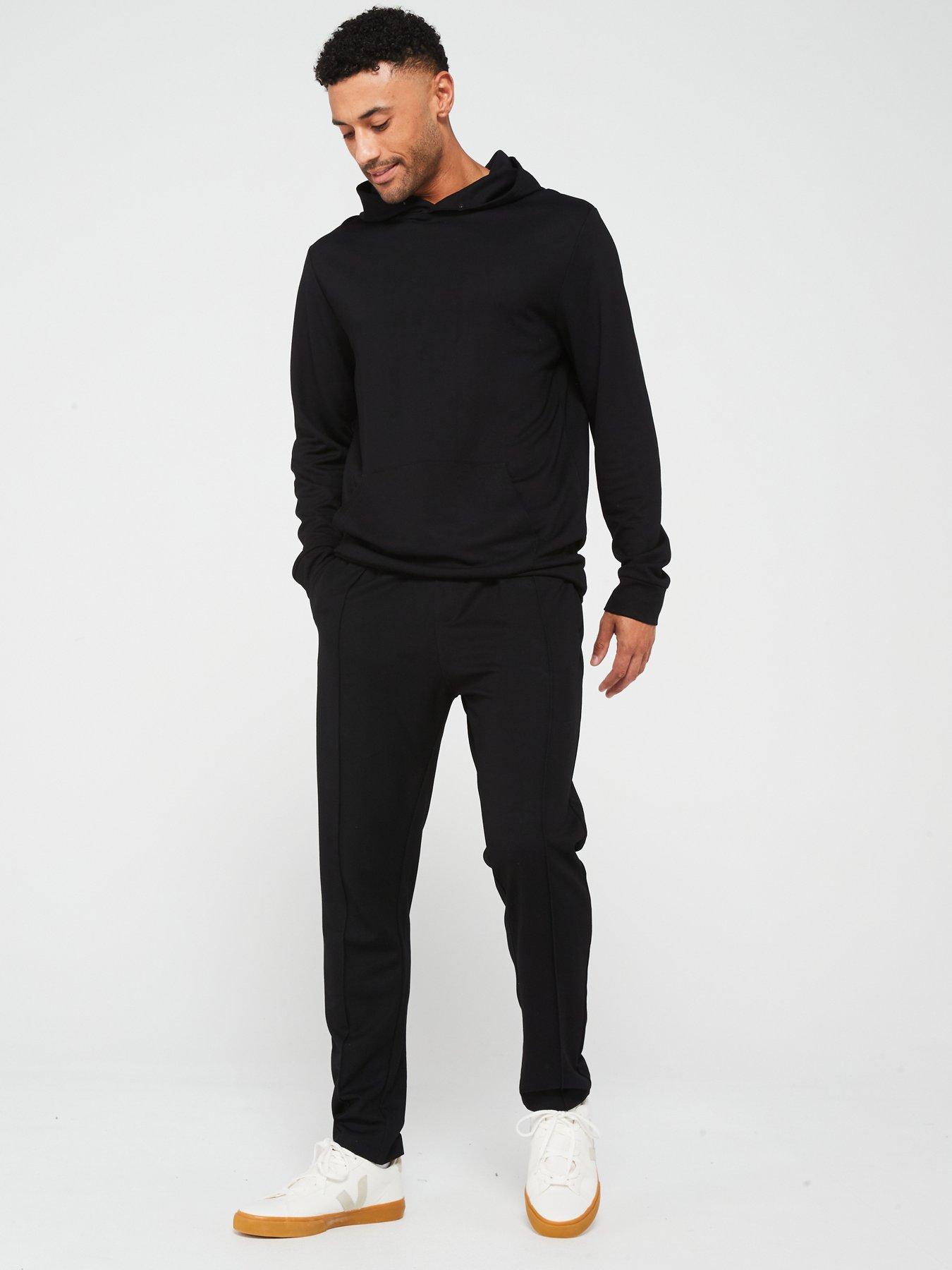 very-man-interlock-jogger-blackdetail