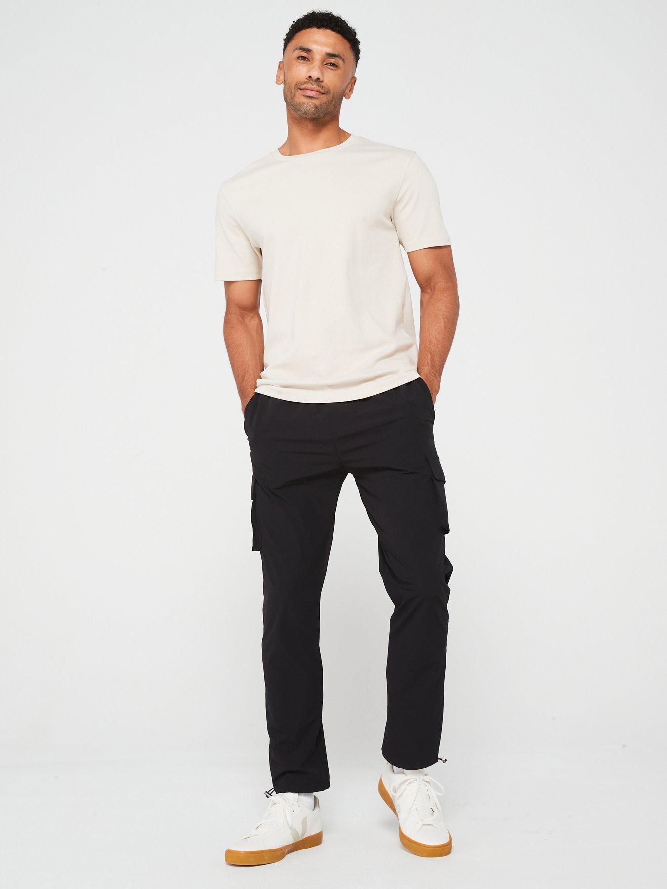 very-man-tech-cargo-trouser-blackdetail