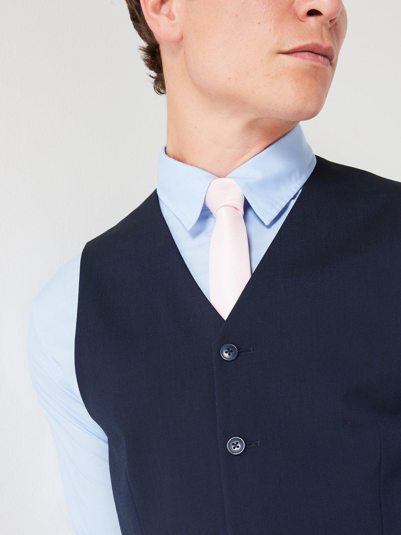 very-man-navy-waistcoatdetail