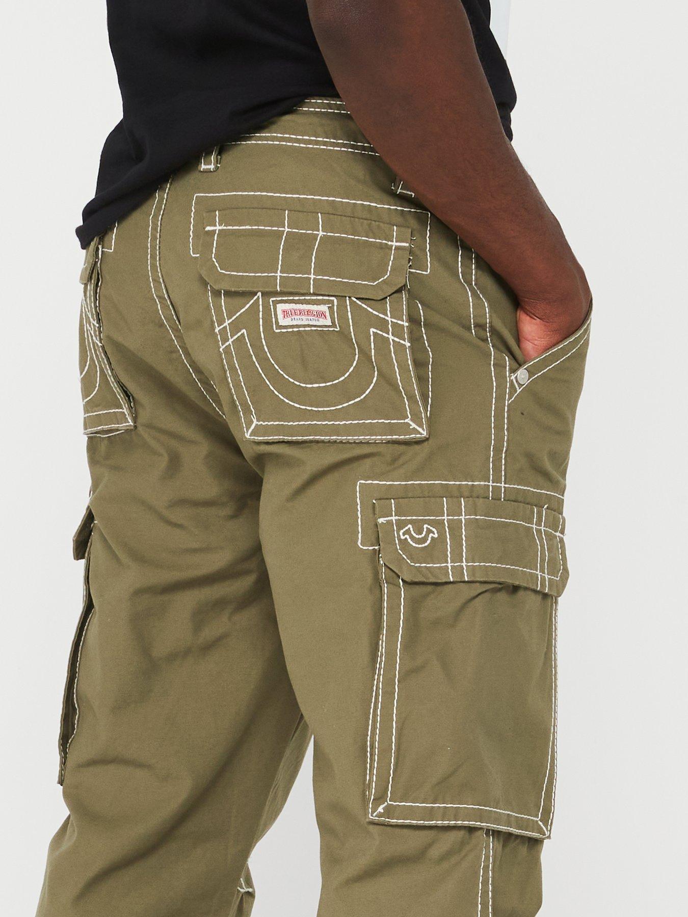 true-religion-cargo-pants-big-t-khakioutfit