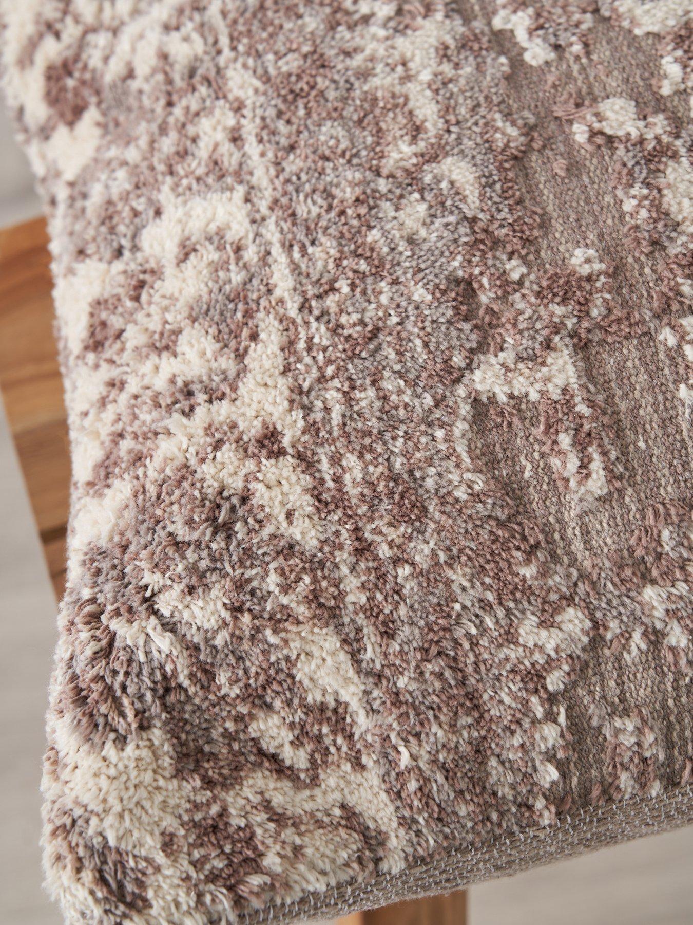 very-home-tapis-cushiondetail