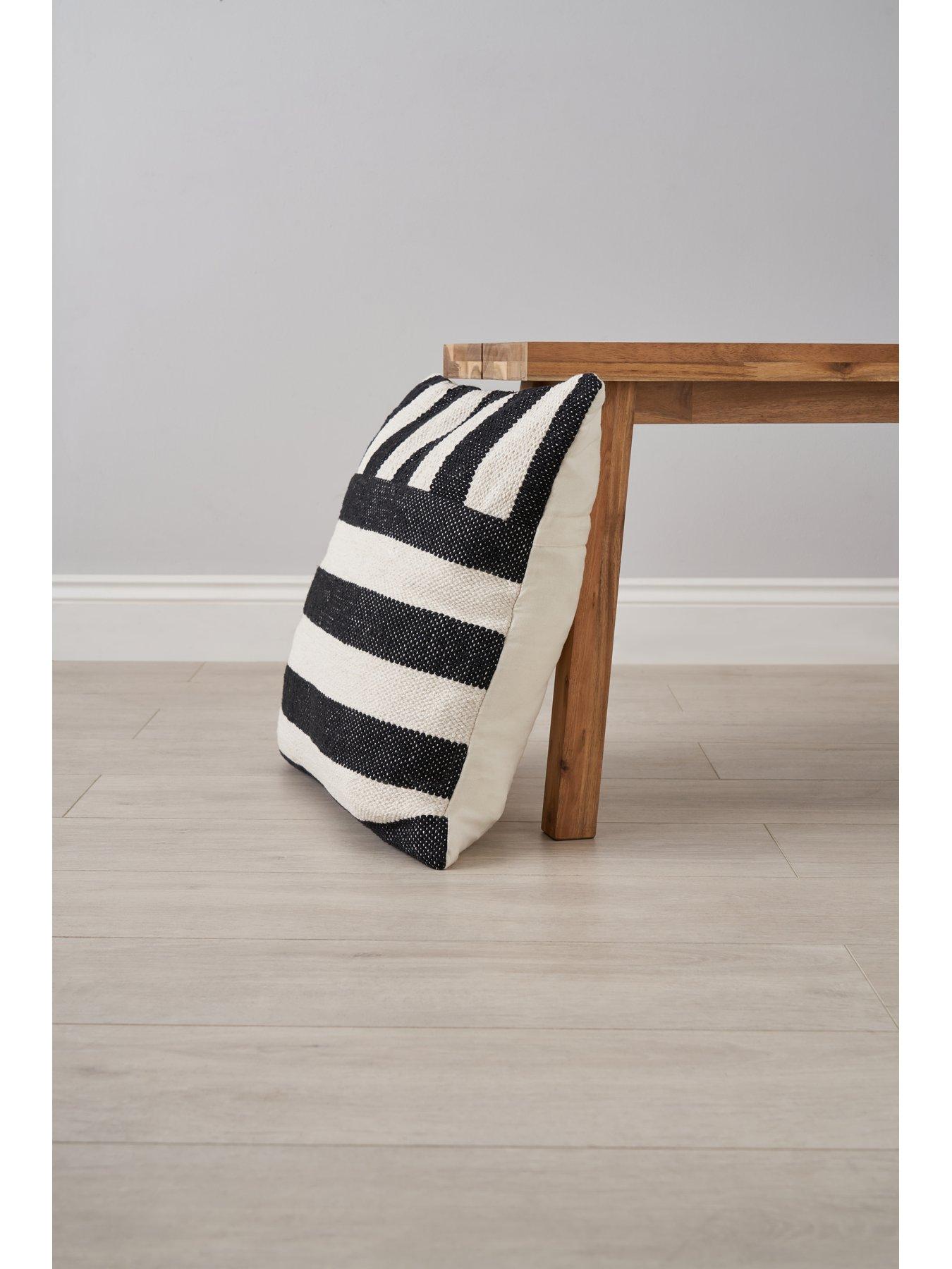 the-very-collection-tinonbspindooroutdoornbspcushionback
