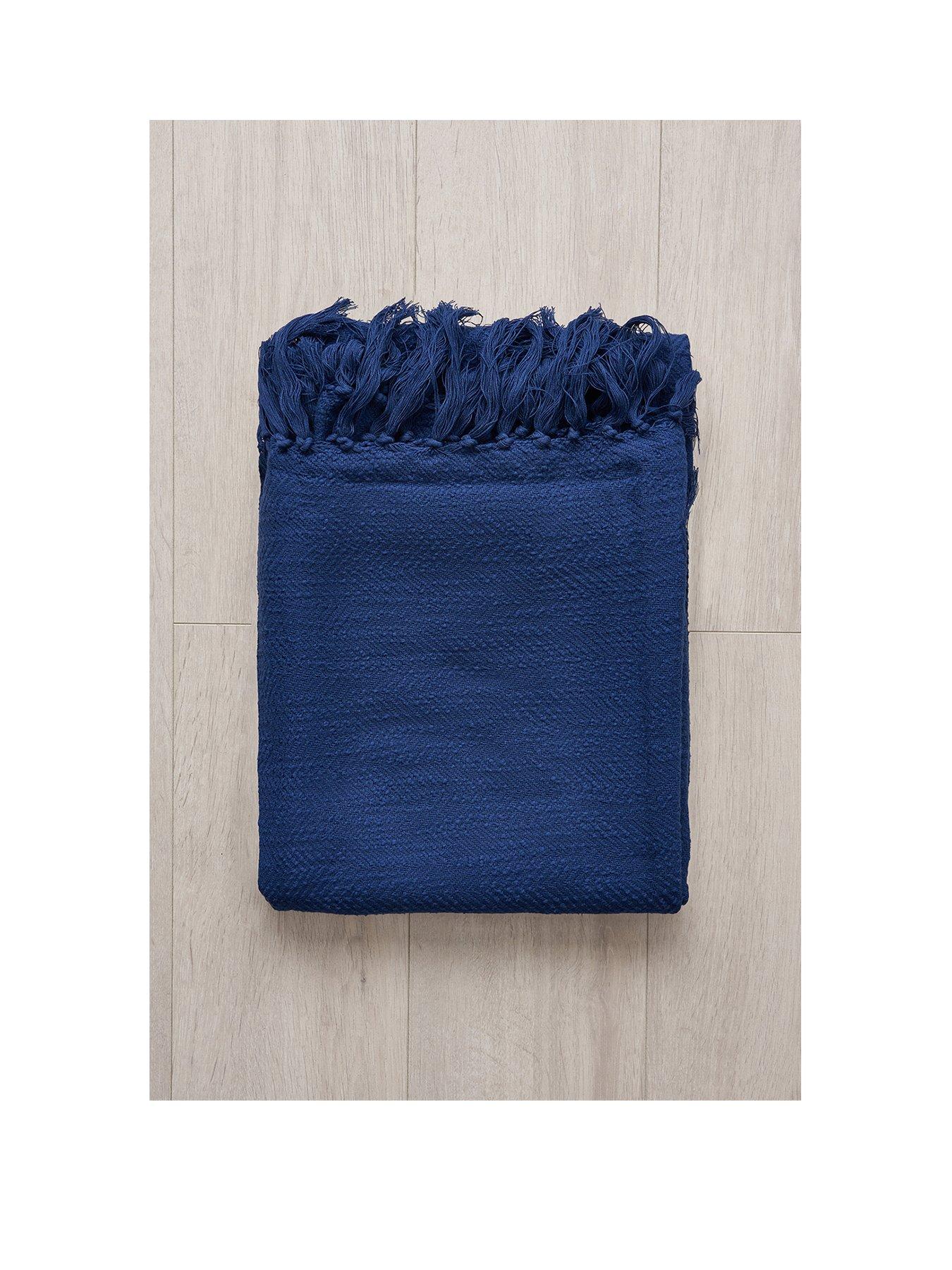 the-very-collection-juno-throw-navystillFront