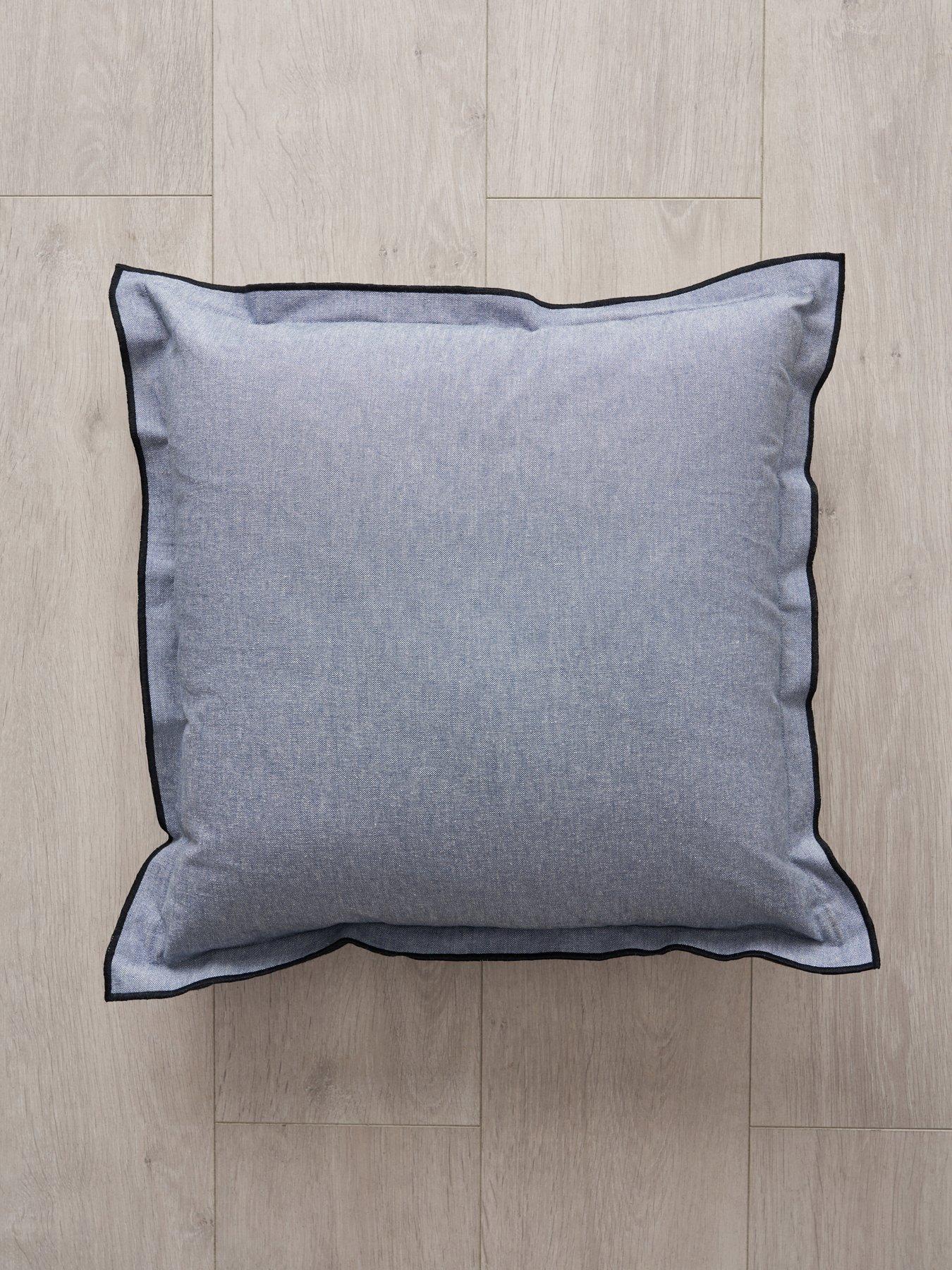 very-home-pierre-cushion