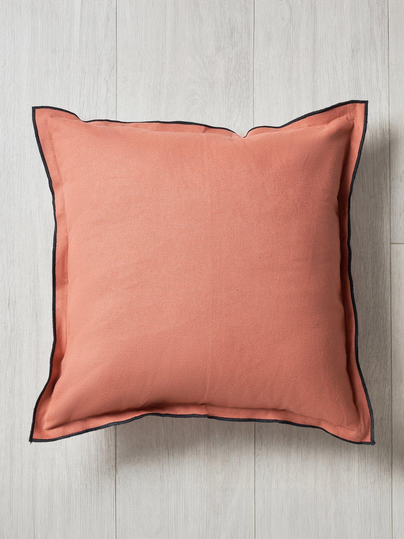 undefined Pierre Cushion