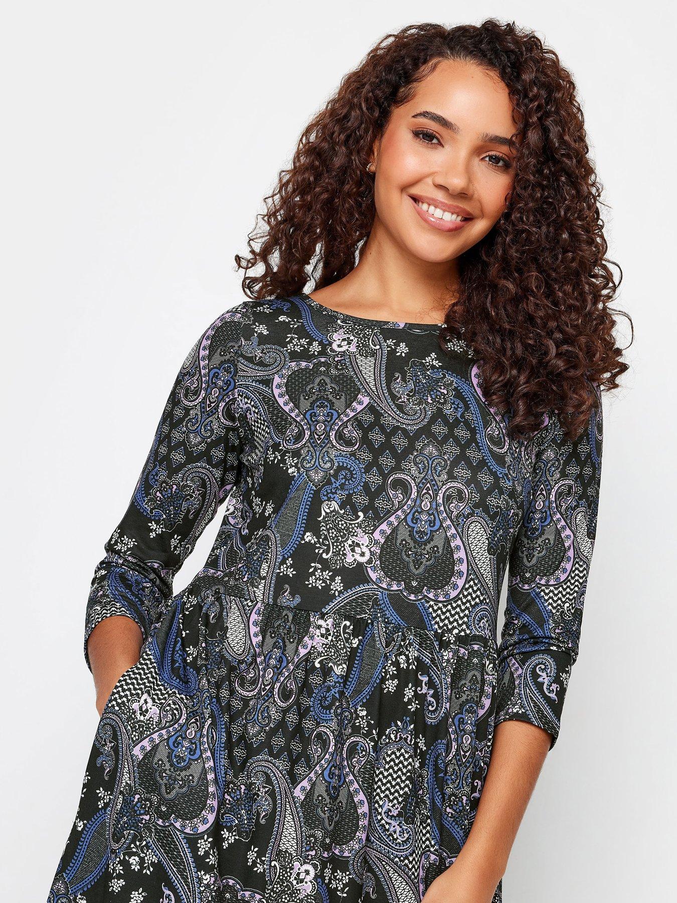 mco-black-paisley-pocket-maxi-dressoutfit