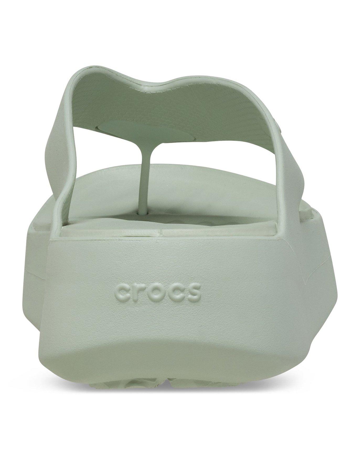 crocs-getaway-platform-flip-sandals-plaster-greenback