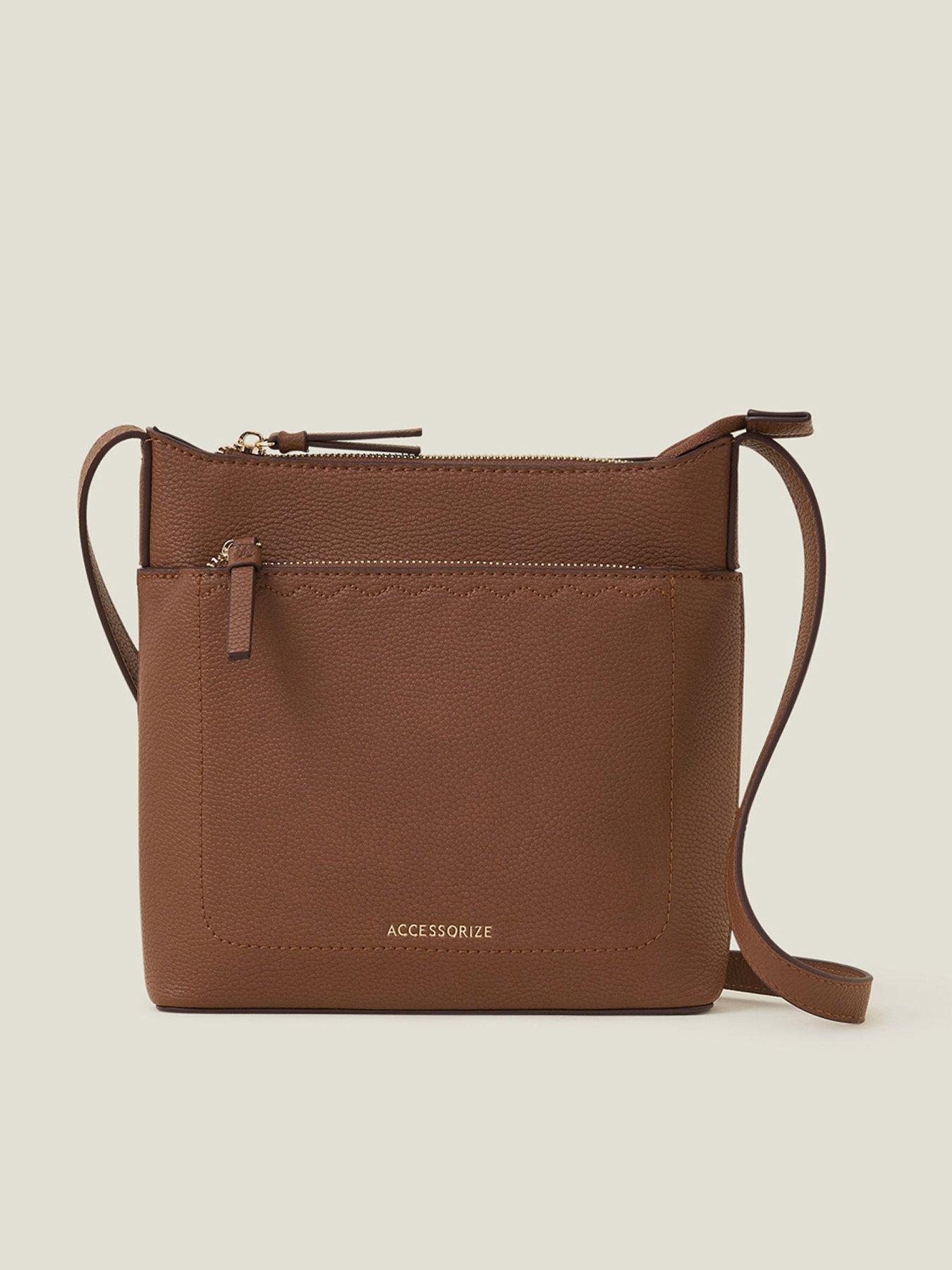 accessorize-classic-messenger-bag