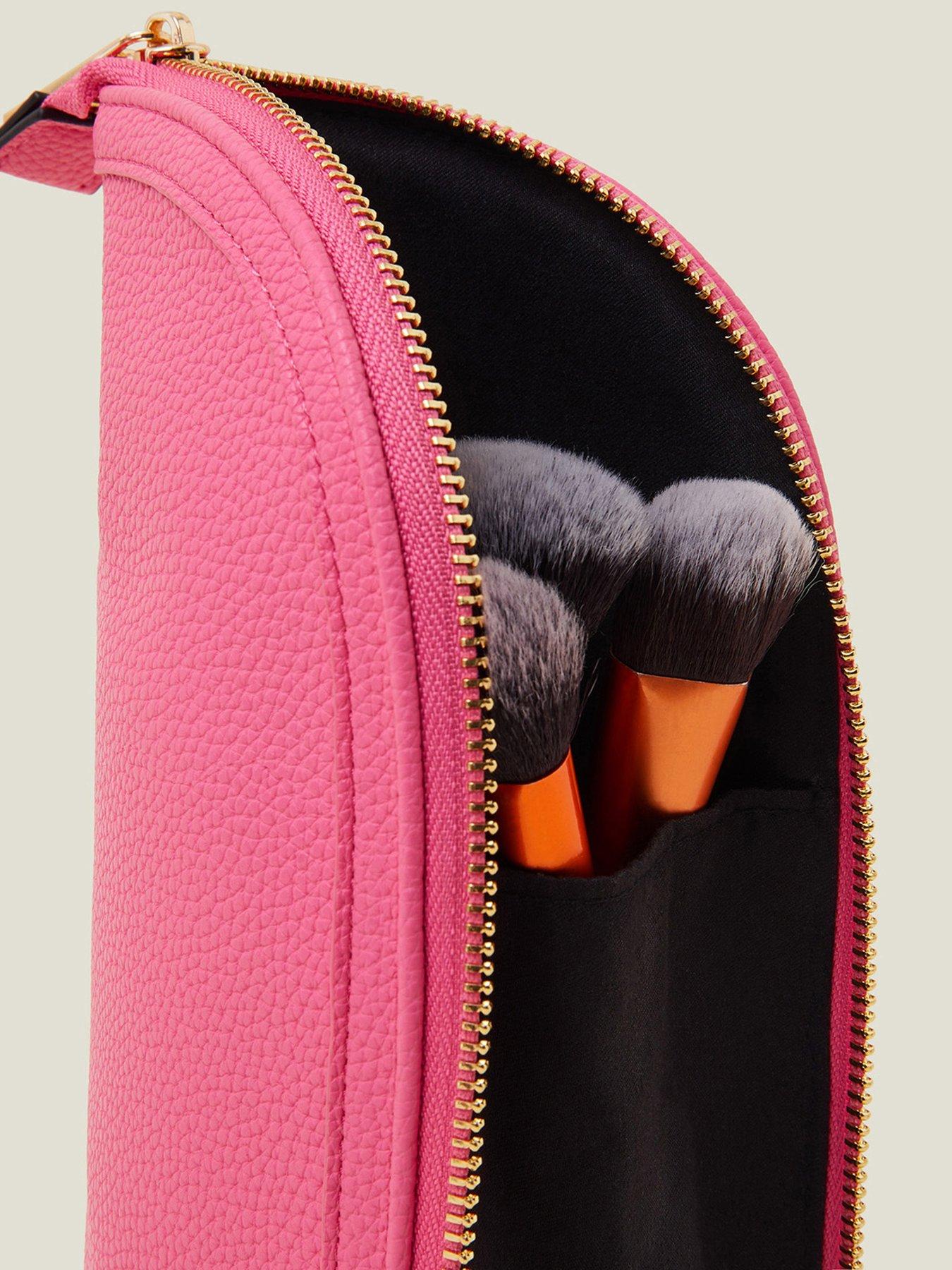 accessorize-t-make-up-brush-bagoutfit
