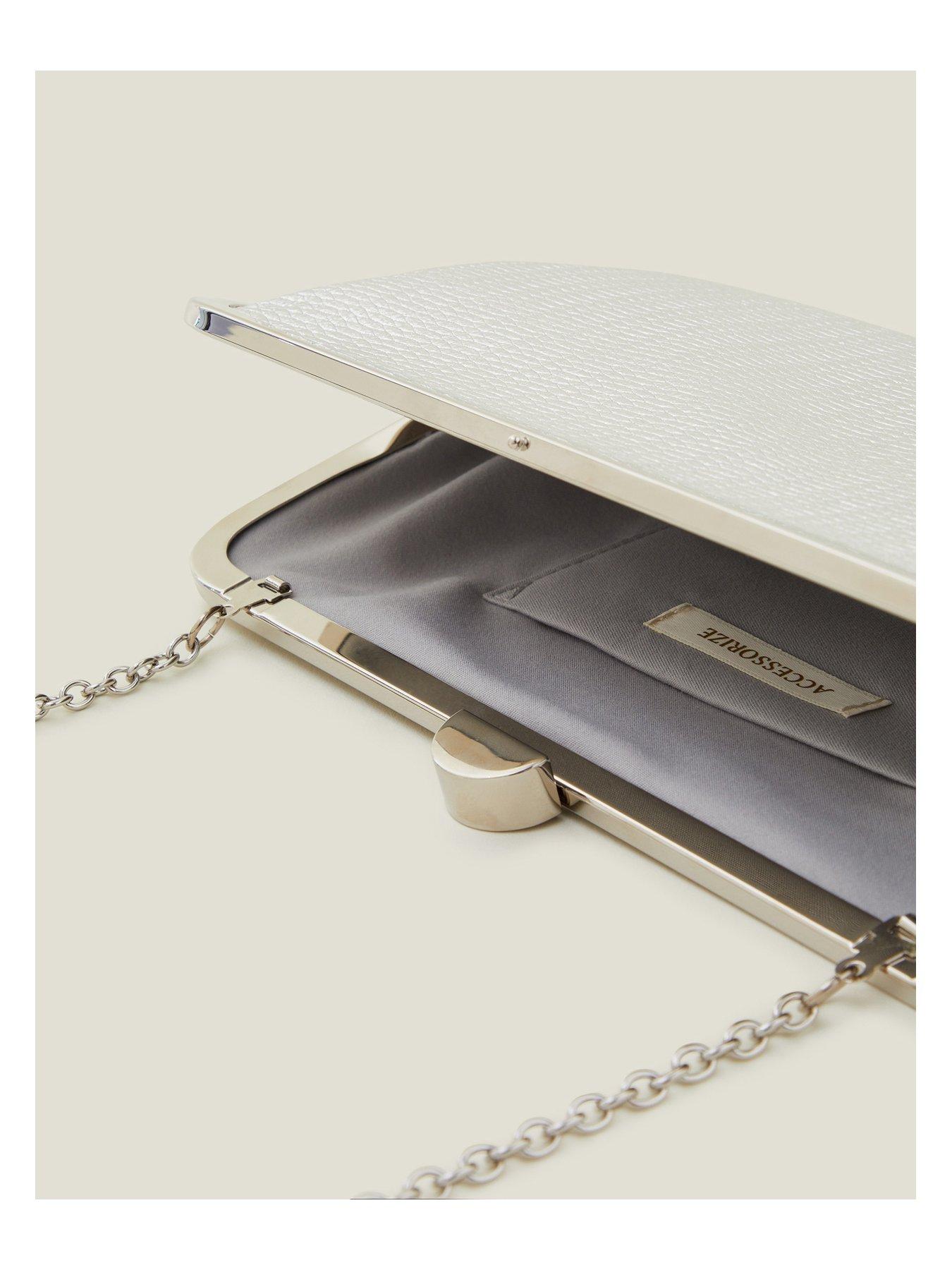 accessorize-metallic-clutch-bagoutfit