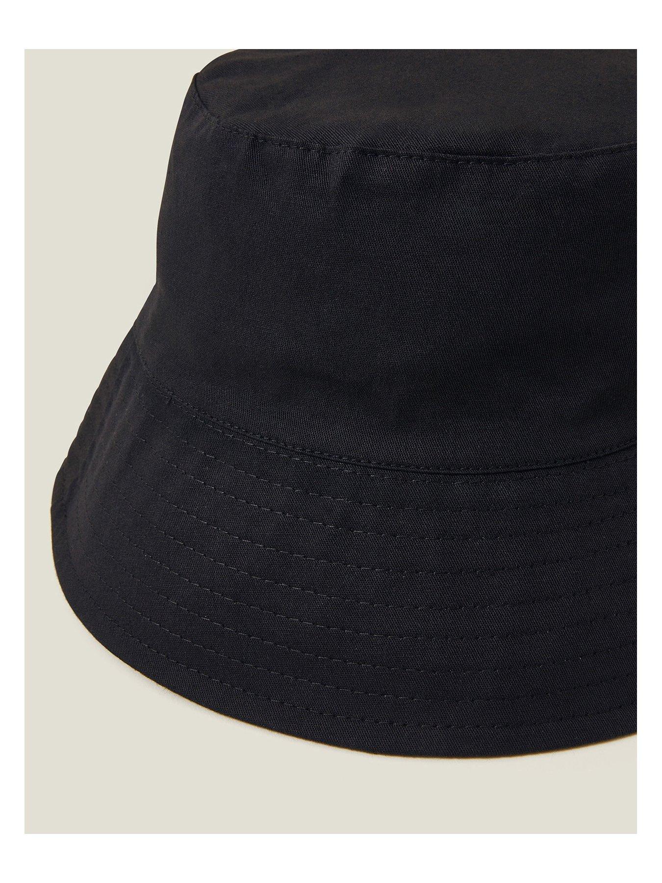 accessorize-bucket-hatback