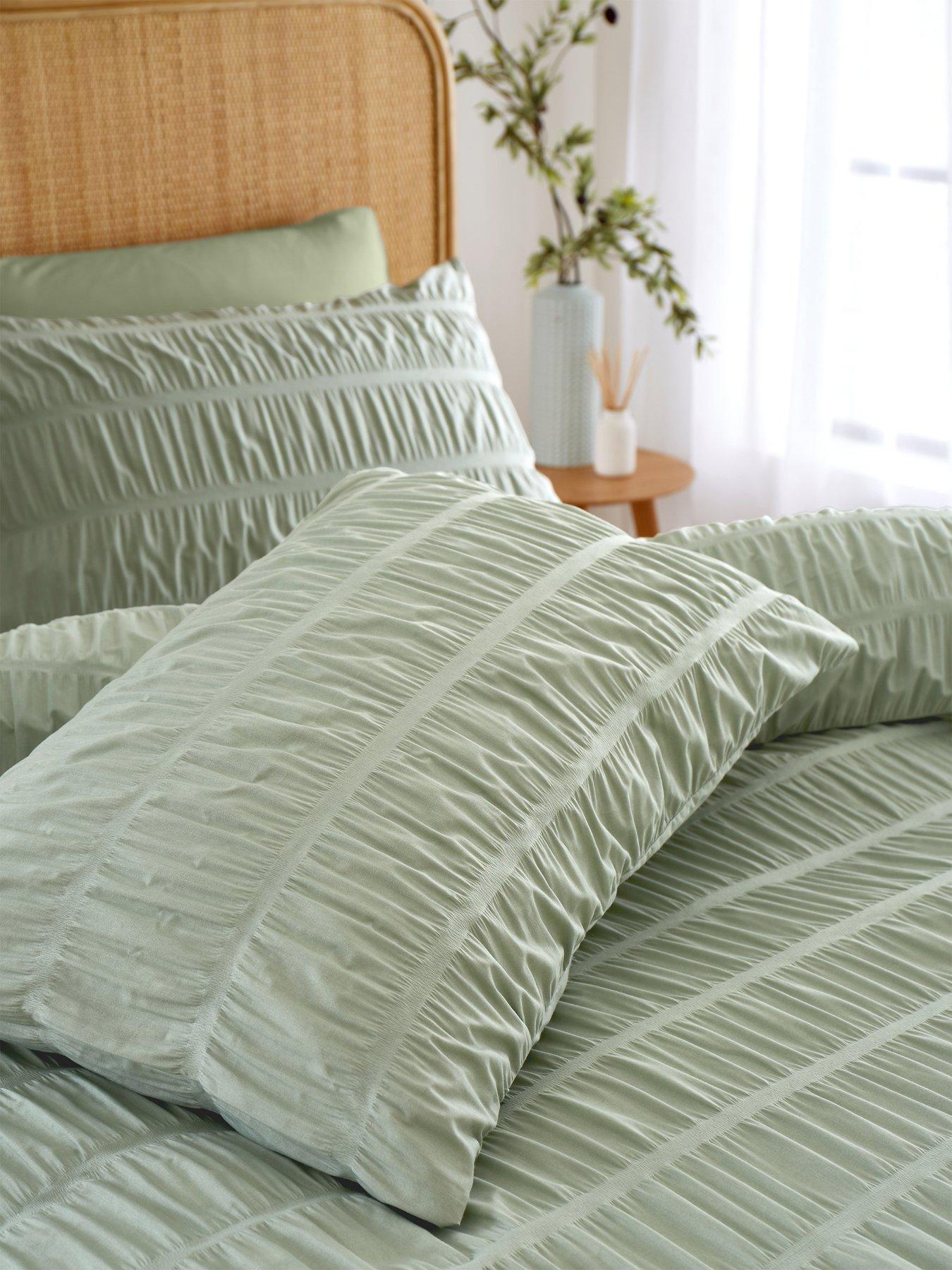 catherine-lansfield-seersucker-duvet-cover-set-sageback