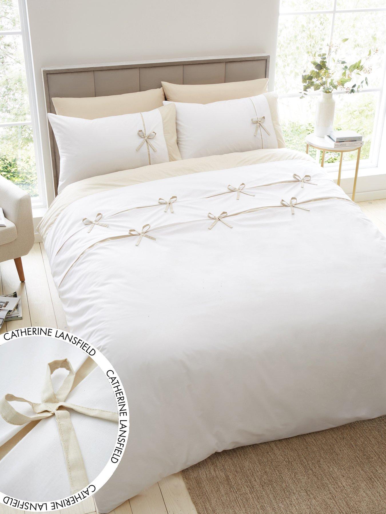 catherine-lansfield-milo-bow-duvet-set