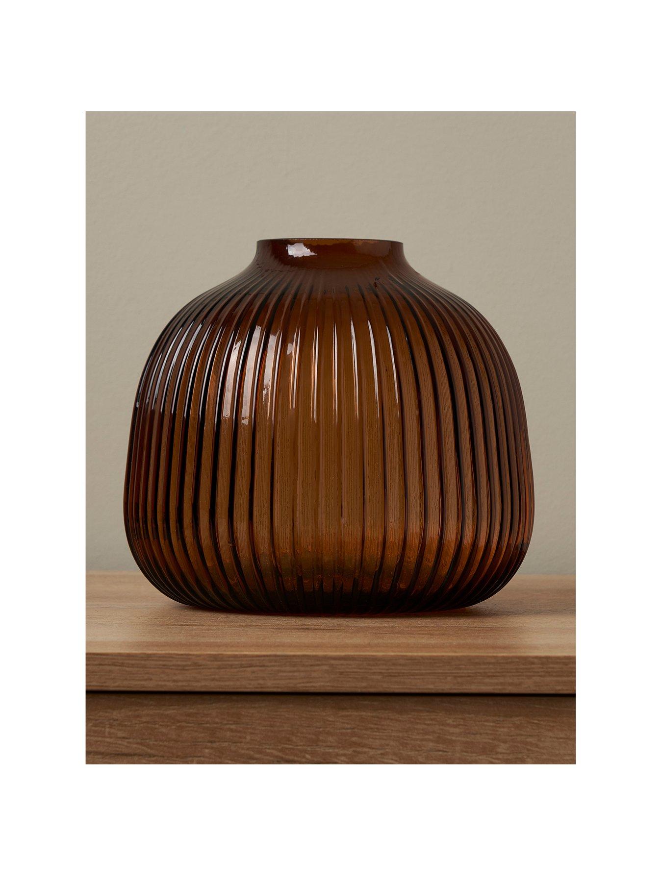 very-home-cognac-ribbed-glass-vase-17cmstillFront