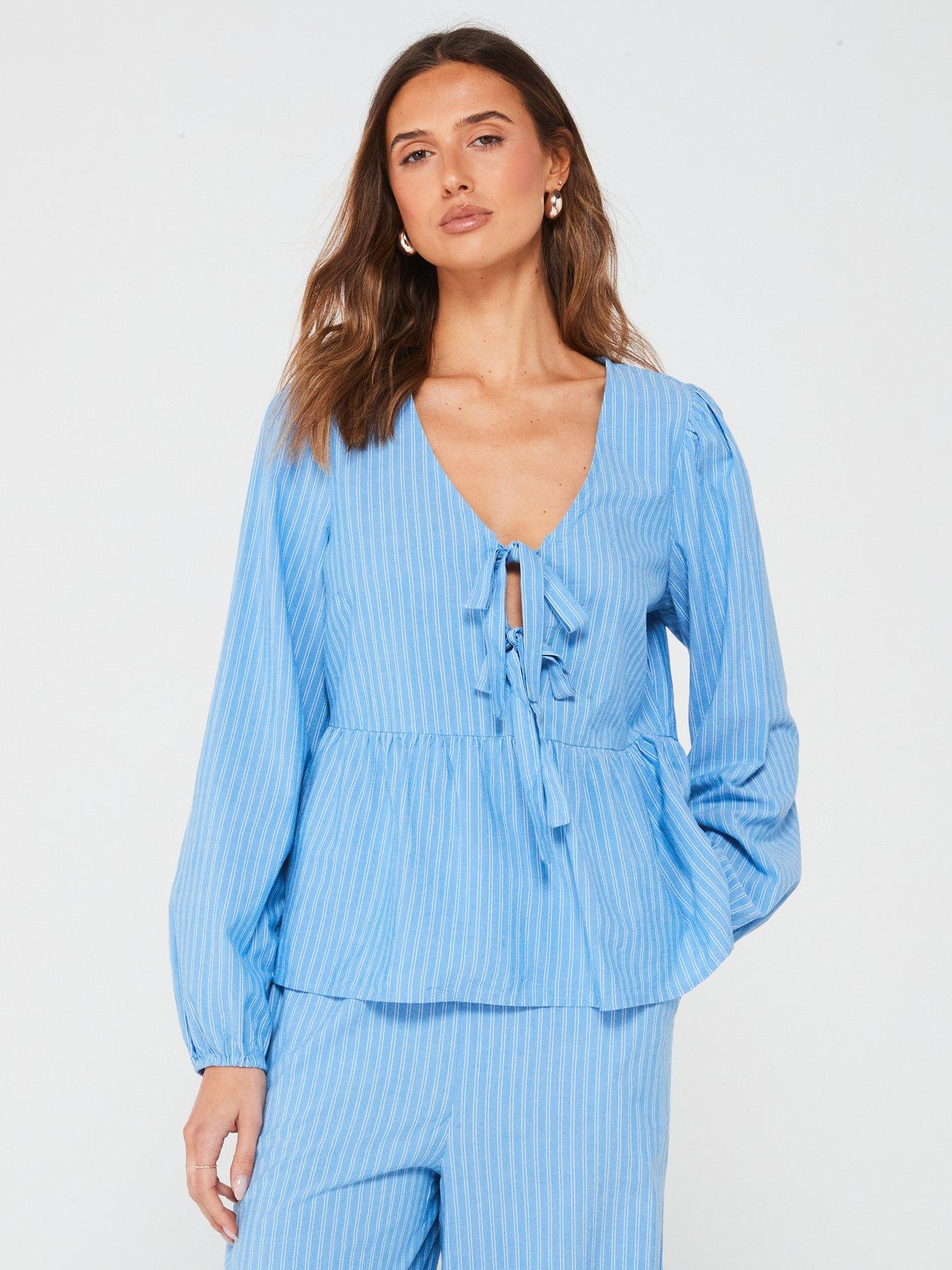 Image of Vero Moda Tie Front Peplum Top - Blue