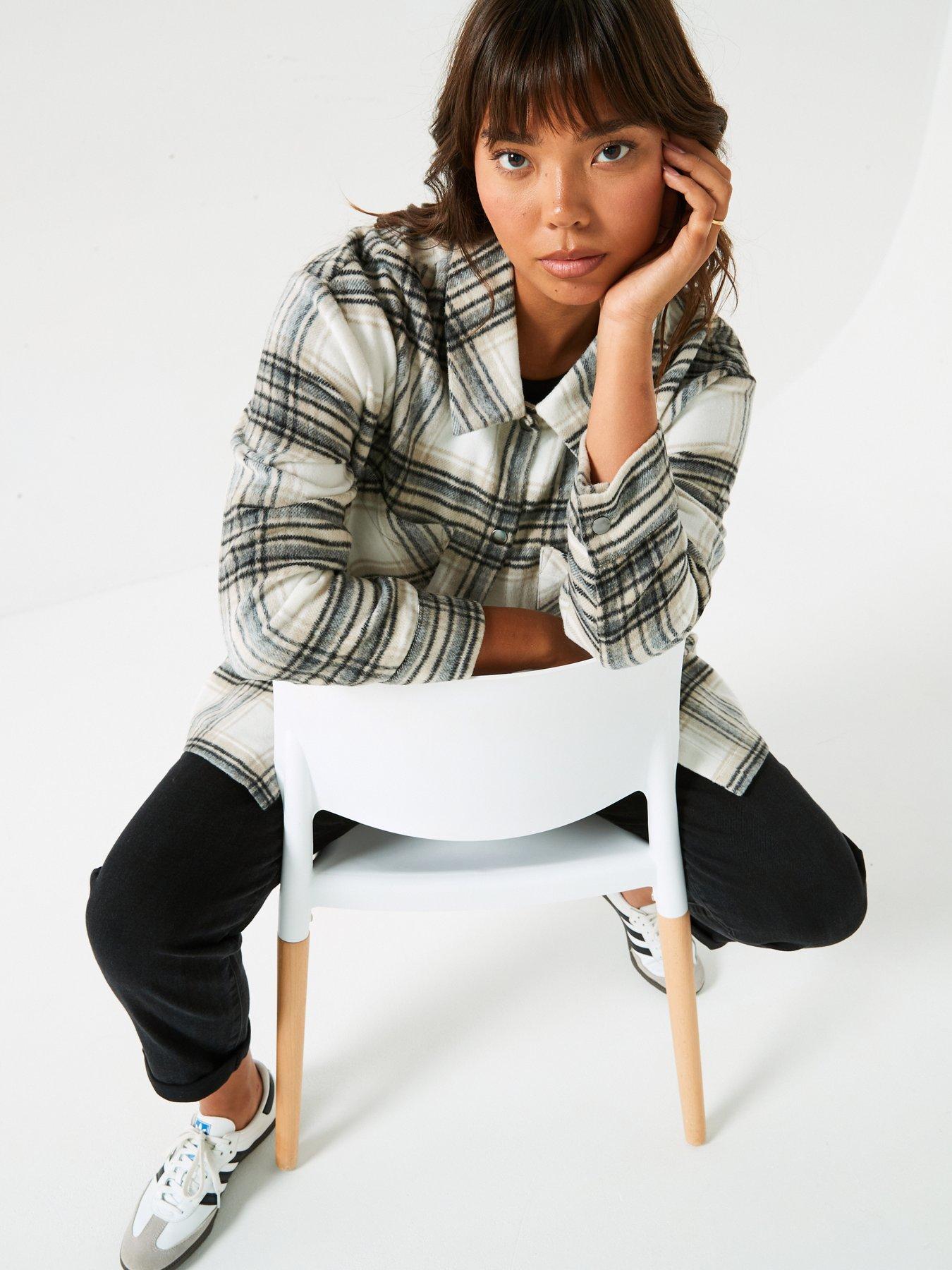 Image 5 of 6 of V by Very Curve Check Shacket - Multi