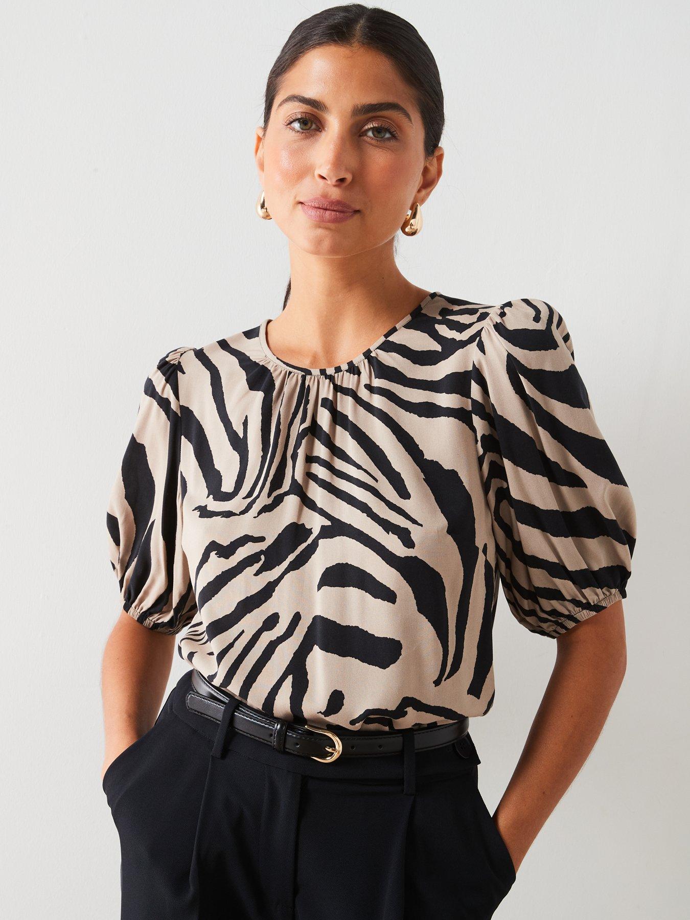 everyday-printed-shell-blouse-zebradetail