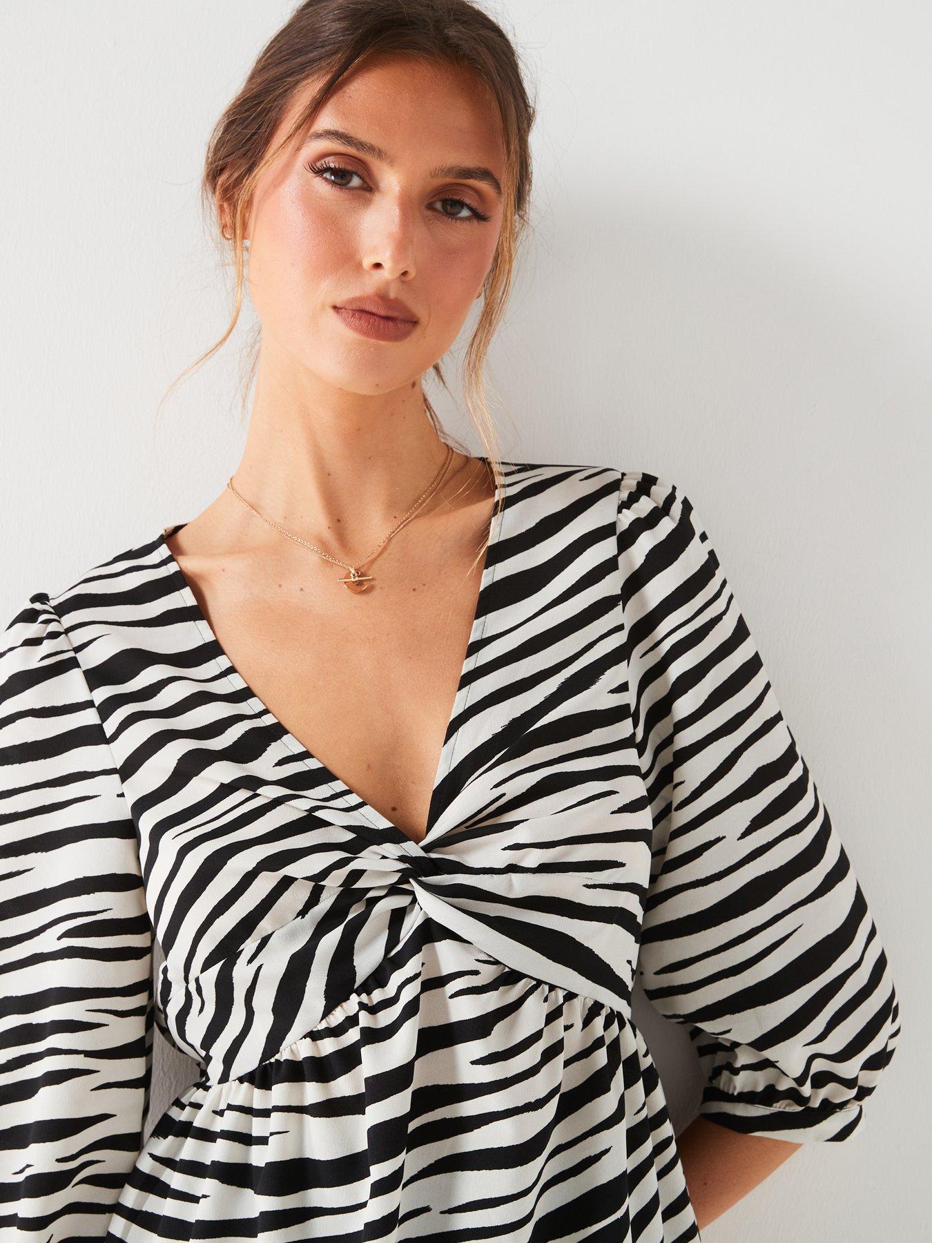 everyday-animal-printnbsptwist-front-blouse-mono-stripedetail