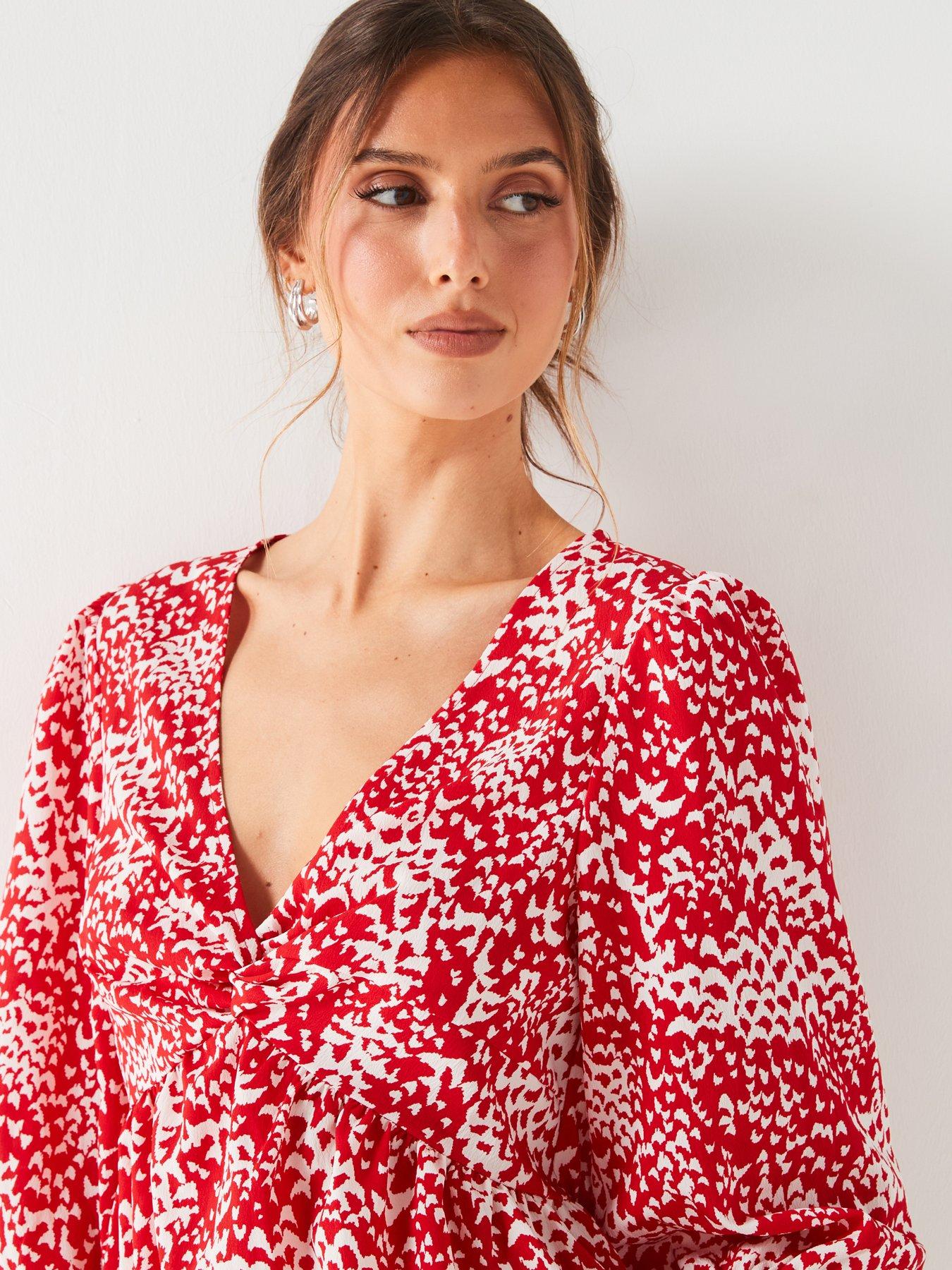 everyday-twist-front-abstractnbspprinted-blouse-reddetail