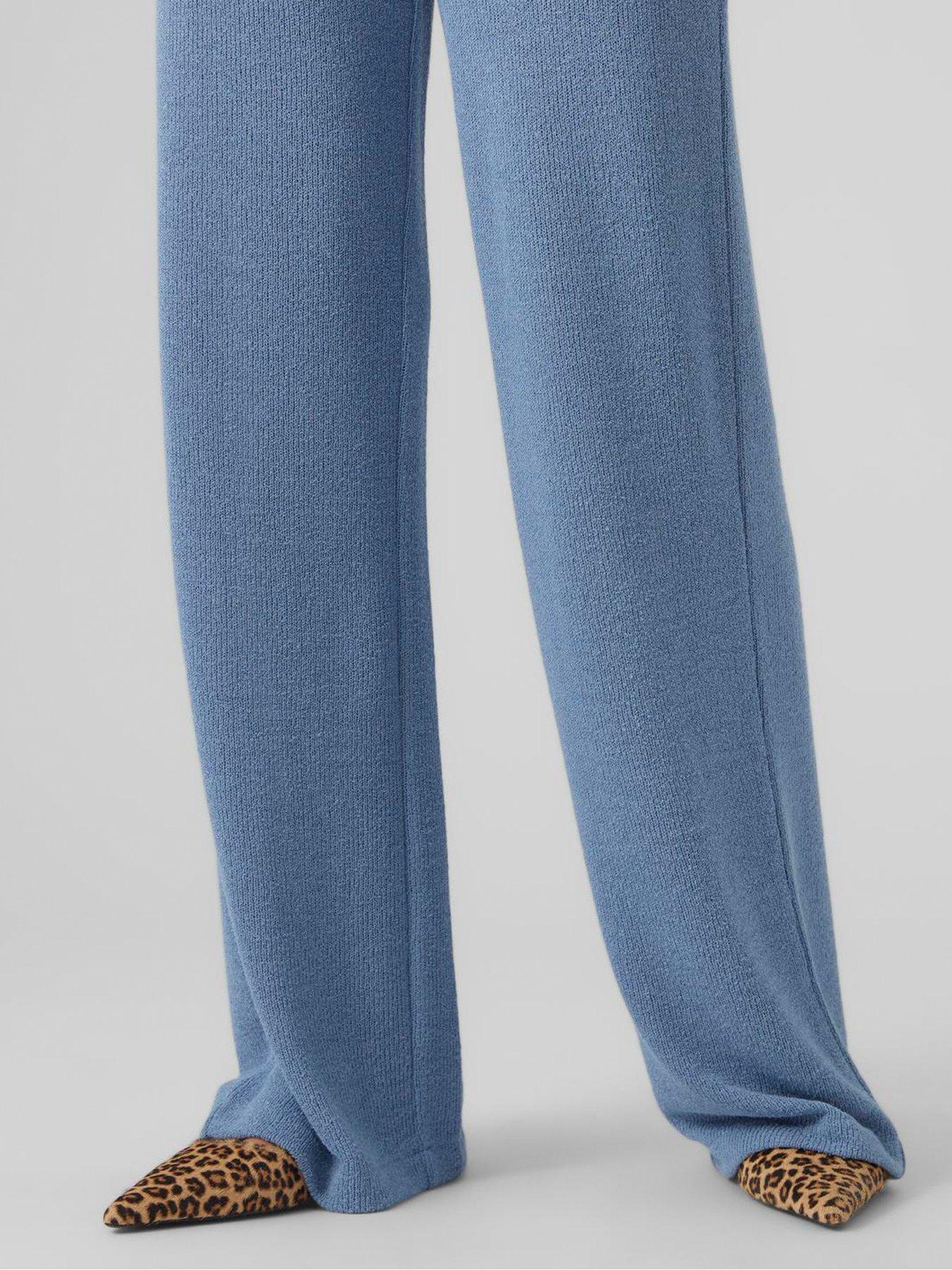 vero-moda-loose-fitting-trouser-blueoutfit