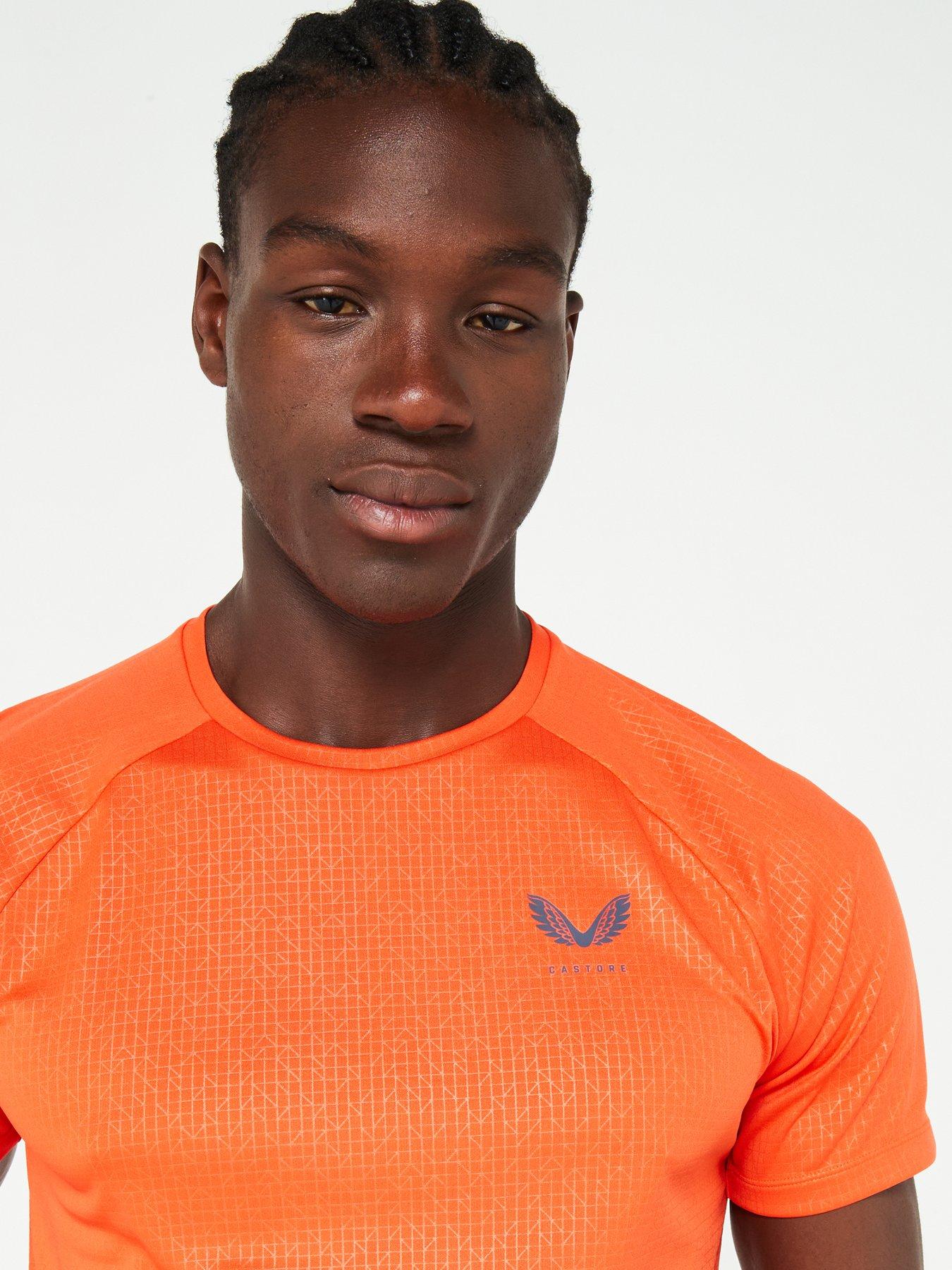 castore-mens-training-printed-tee-orangeoutfit